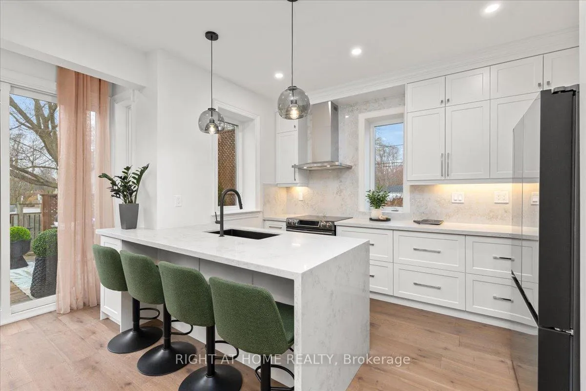 Photo 14 of 497 Broadway Avenue, Toronto, Leaside — HOMEH