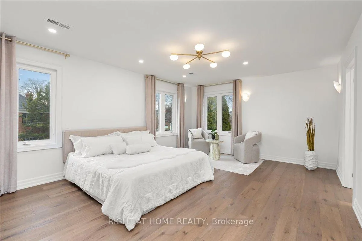 Photo 23 of 497 Broadway Avenue, Toronto, Leaside — HOMEH