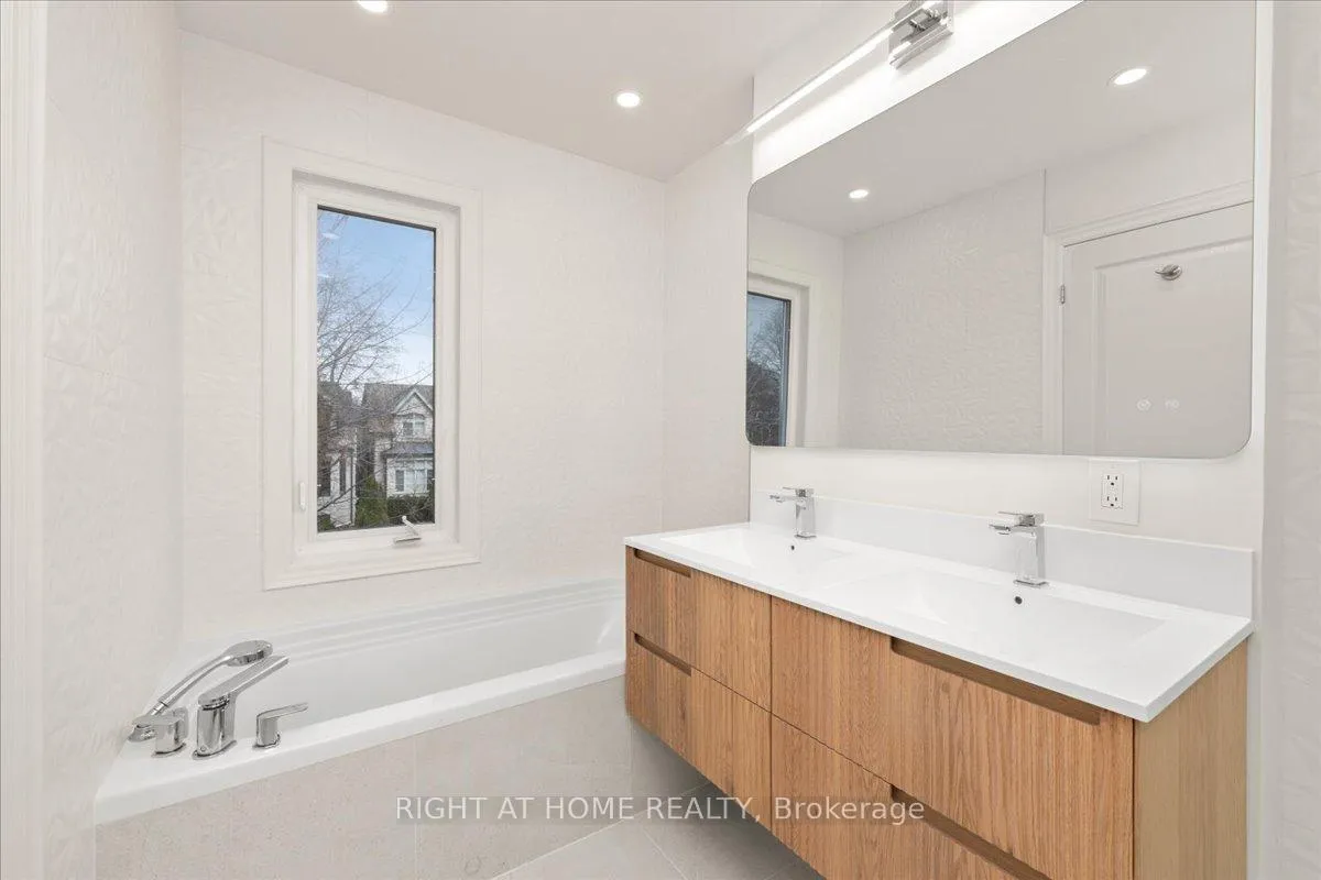 Photo 28 of 497 Broadway Avenue, Toronto, Leaside — HOMEH