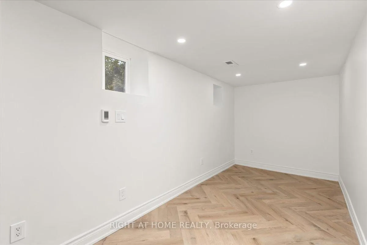 Photo 31 of 497 Broadway Avenue, Toronto, Leaside — HOMEH