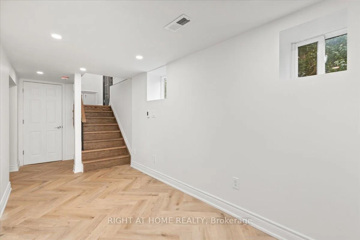 Photo 32 of 497 Broadway Avenue, Toronto, Leaside — HOMEH
