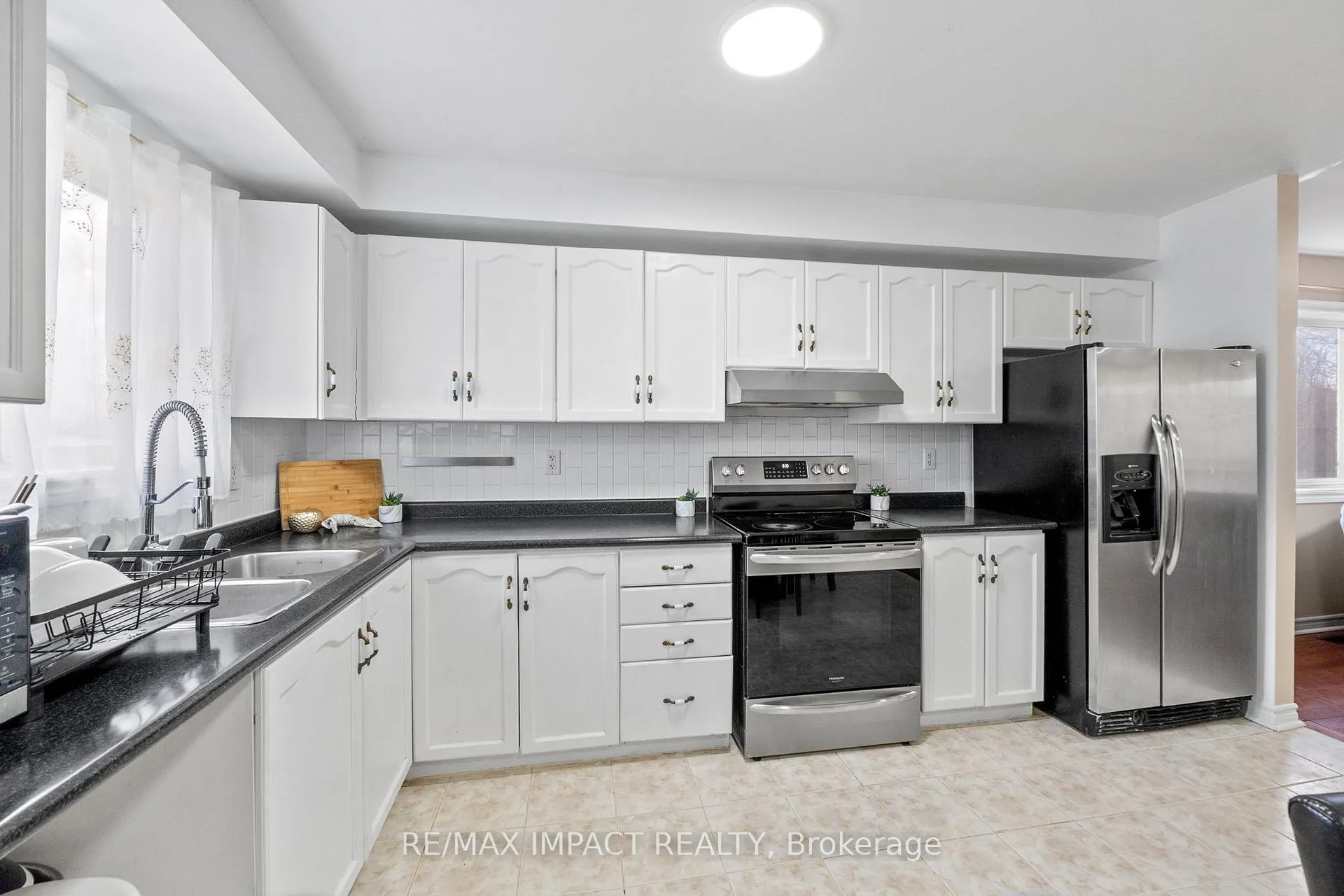 Photo 21 of 766 Munson Crescent, Cobourg — HOMEH