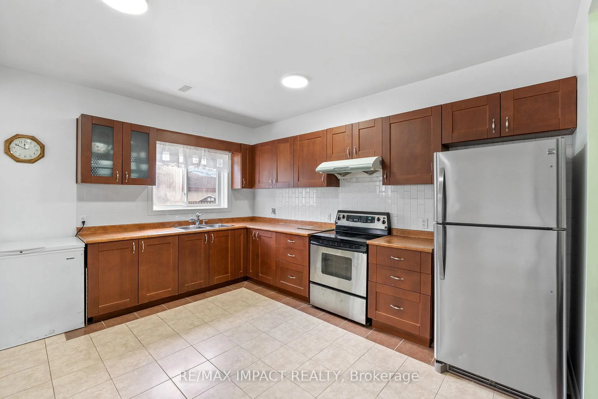 Photo 36 of 766 Munson Crescent, Cobourg — HOMEH