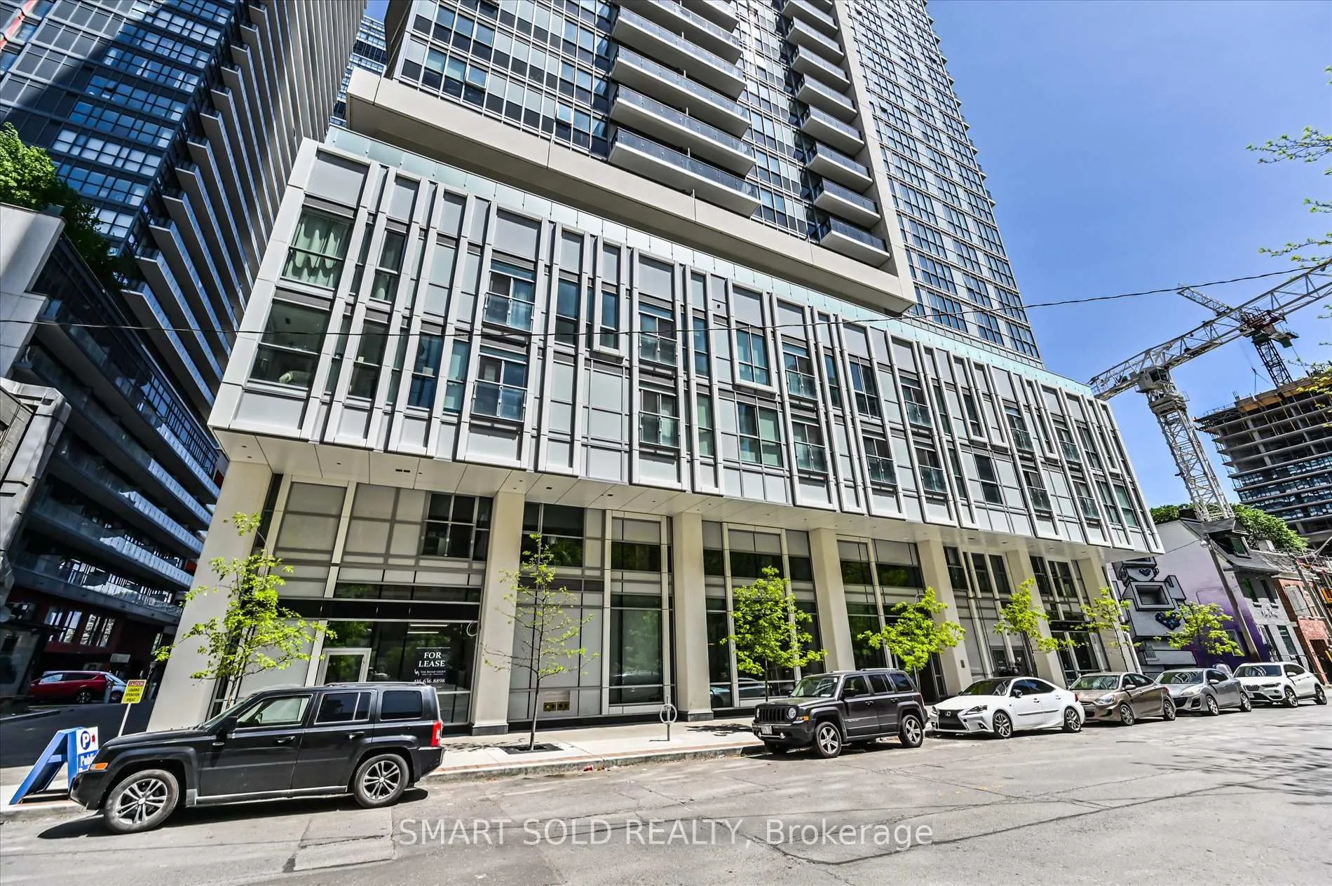 Photo 2 of Unit 3308, 77 Mutual St Street, Toronto, Church-Yonge Corridor — HOMEH