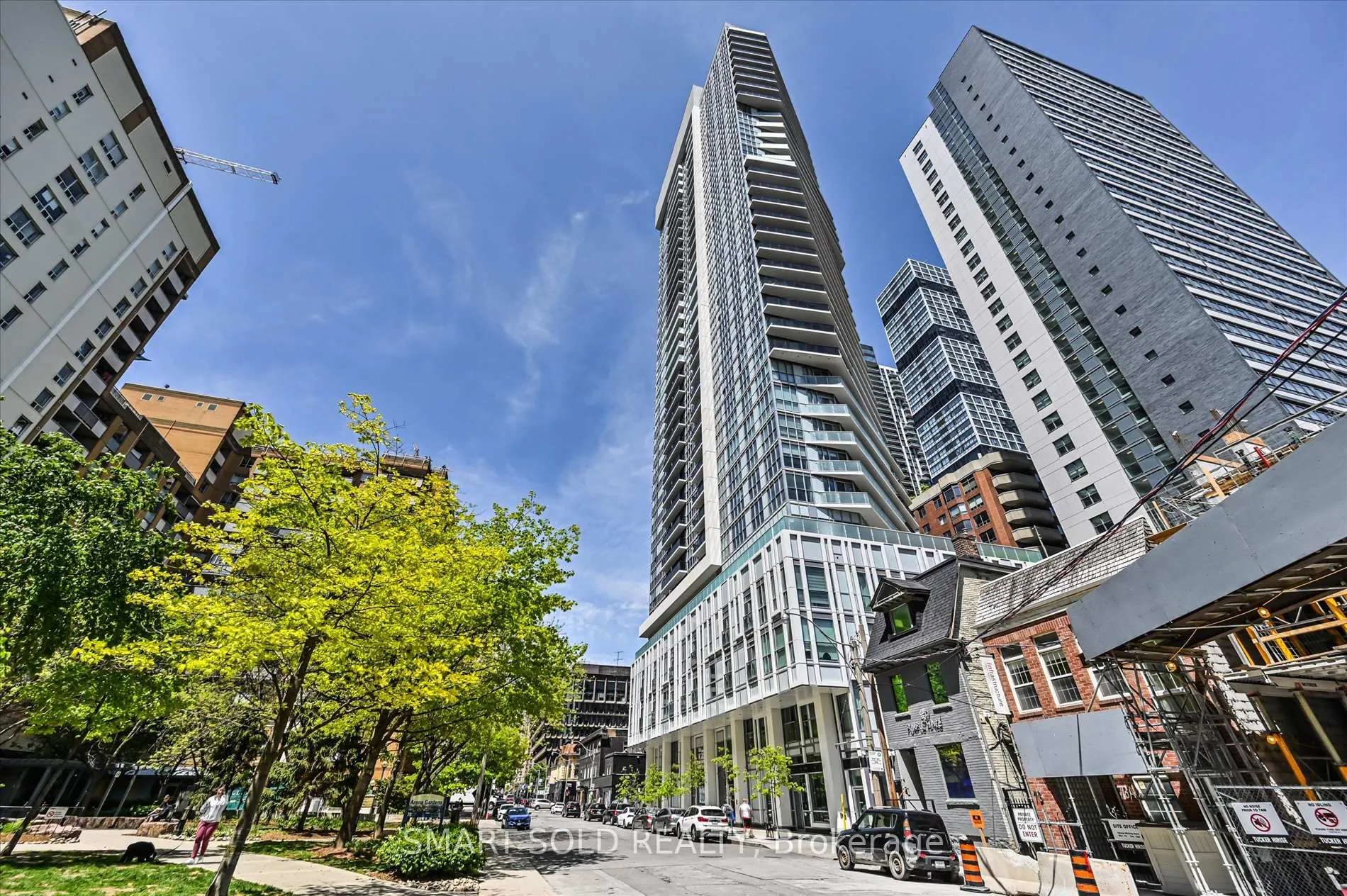Photo 3 of Unit 3308, 77 Mutual St Street, Toronto, Church-Yonge Corridor — HOMEH