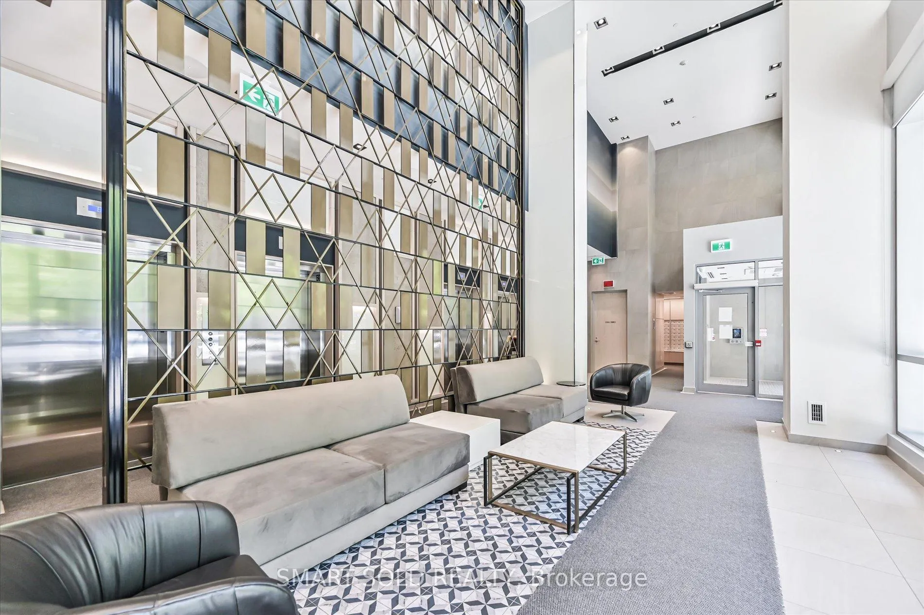 Photo 5 of Unit 3308, 77 Mutual St Street, Toronto, Church-Yonge Corridor — HOMEH
