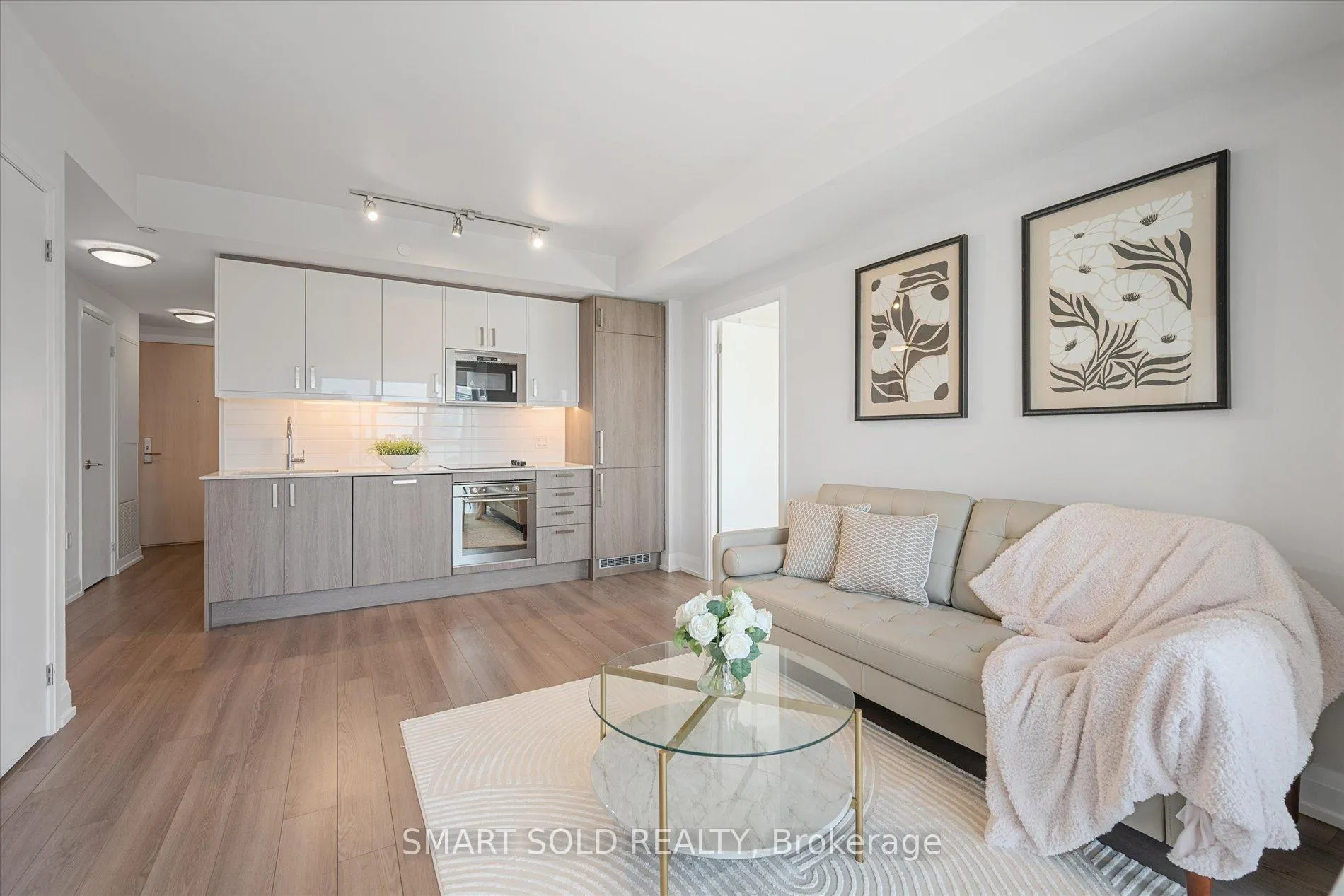 Photo 11 of Unit 3308, 77 Mutual St Street, Toronto, Church-Yonge Corridor — HOMEH