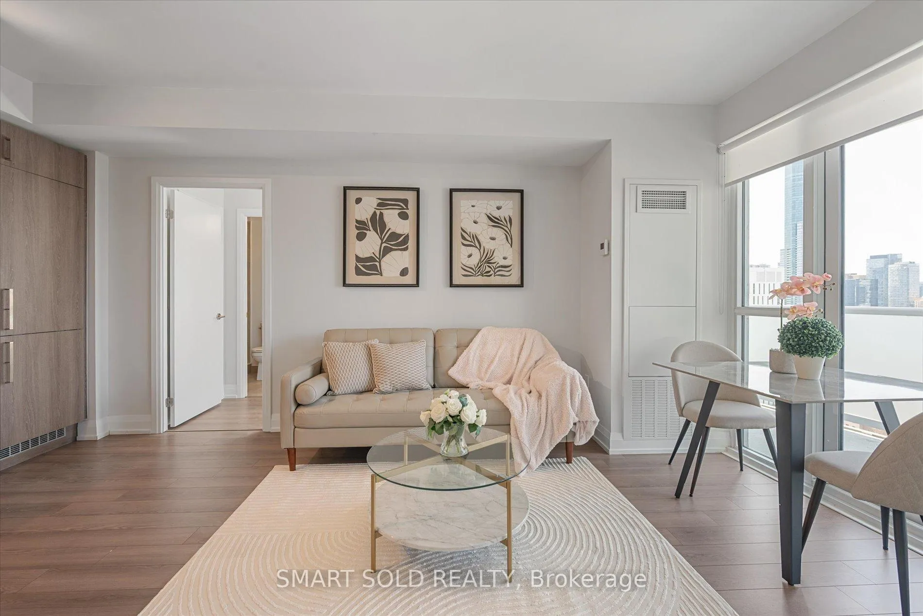 Photo 12 of Unit 3308, 77 Mutual St Street, Toronto, Church-Yonge Corridor — HOMEH