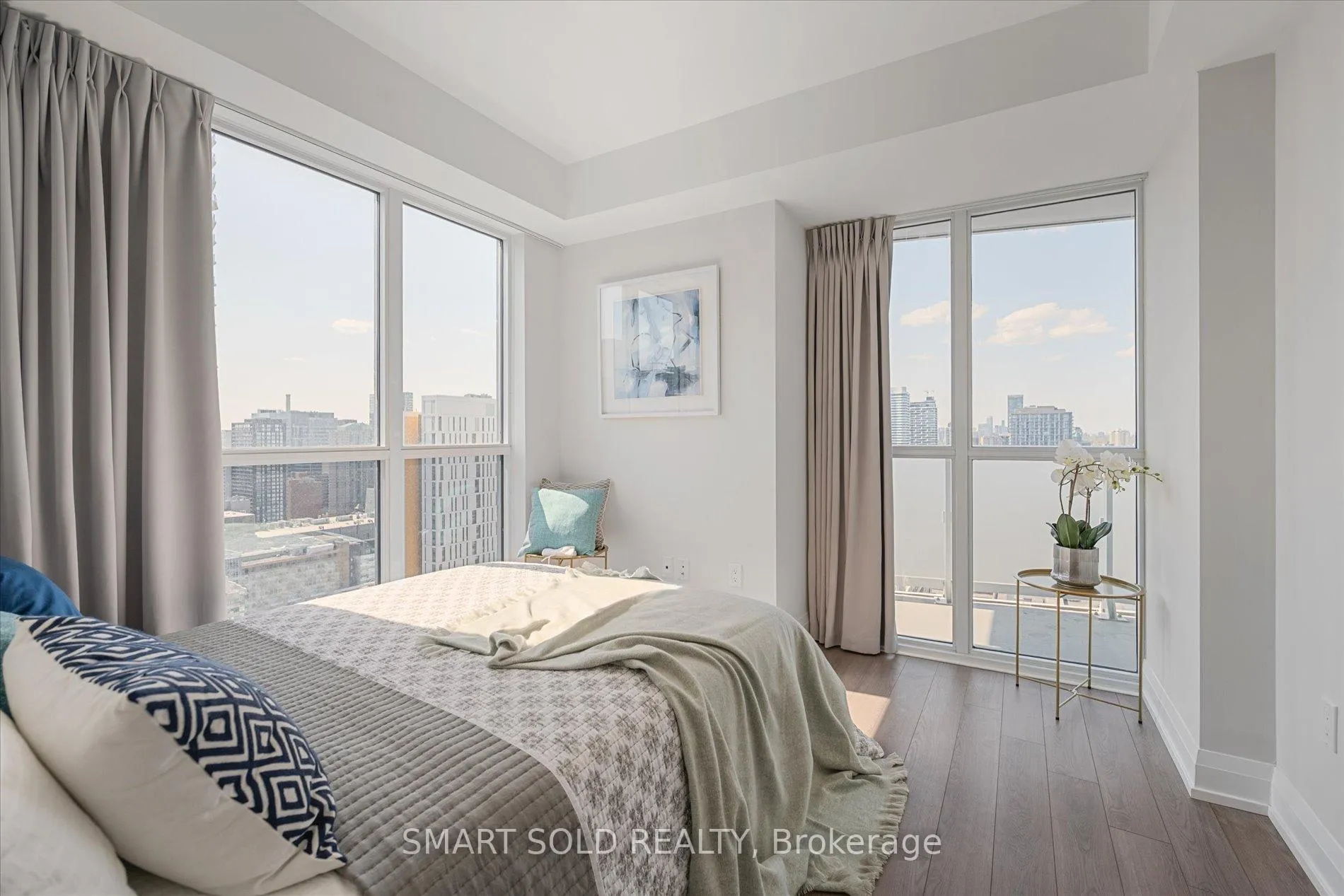 Photo 15 of Unit 3308, 77 Mutual St Street, Toronto, Church-Yonge Corridor — HOMEH