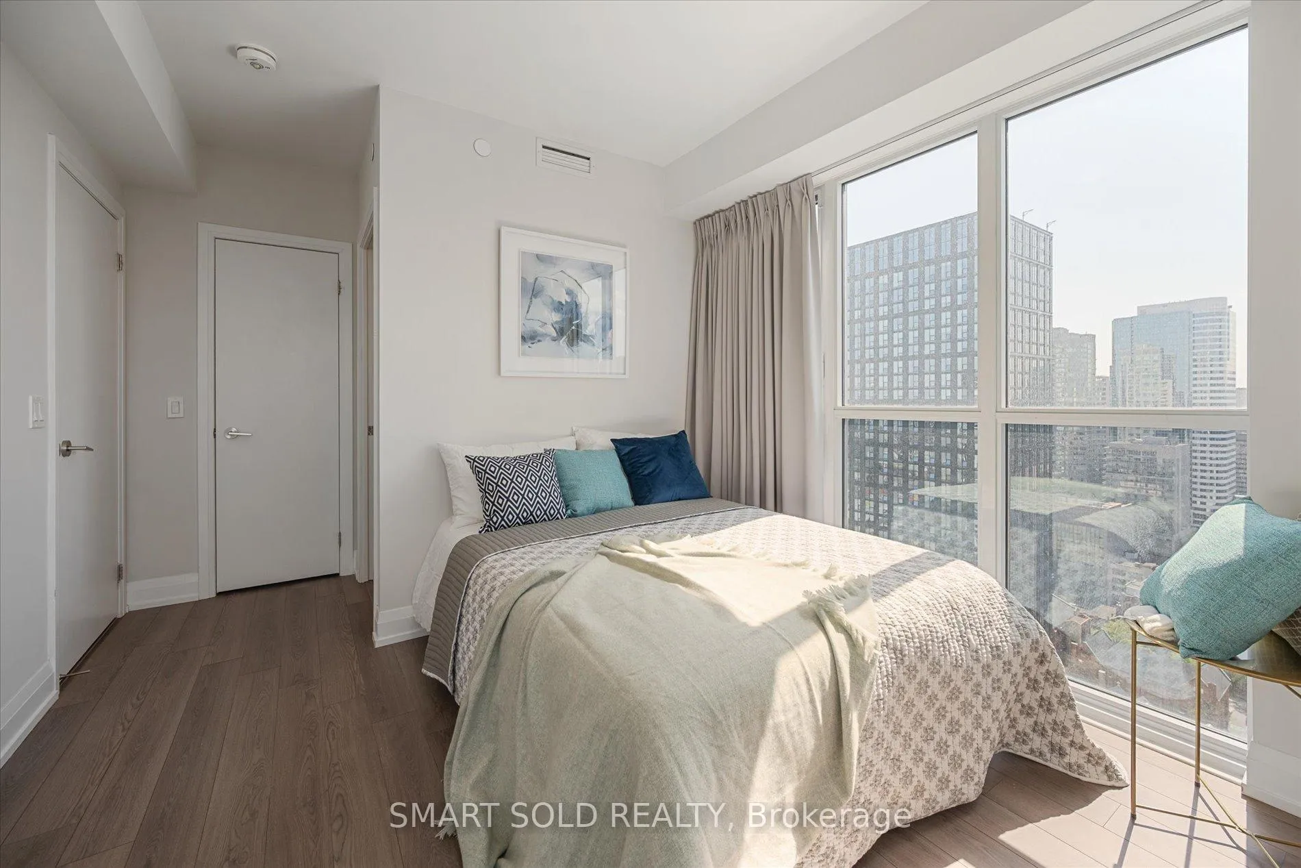Photo 16 of Unit 3308, 77 Mutual St Street, Toronto, Church-Yonge Corridor — HOMEH