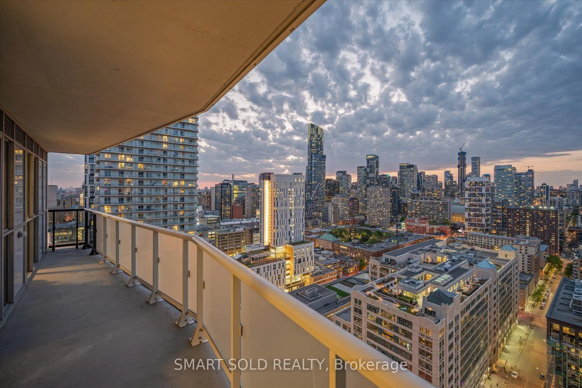 Photo 31 of Unit 3308, 77 Mutual St Street, Toronto, Church-Yonge Corridor — HOMEH