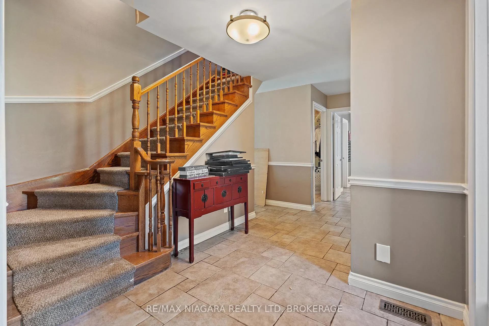 Photo 6 of 1165 Cream Street, Pelham, Fenwick — HOMEH