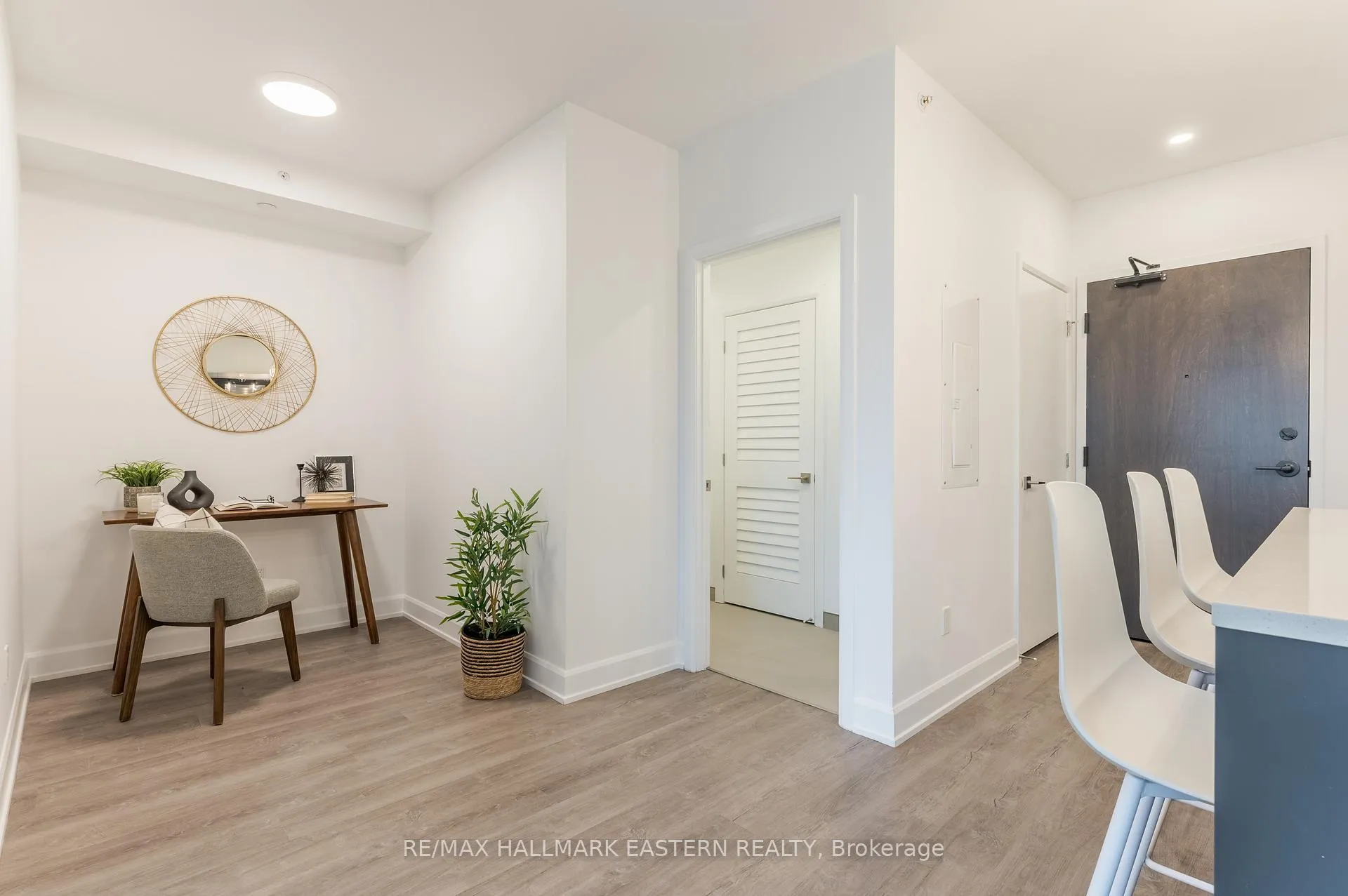 Photo 13 of Unit 505, 195 Hunter Street E, Peterborough, Ashburnham Ward 4 — HOMEH