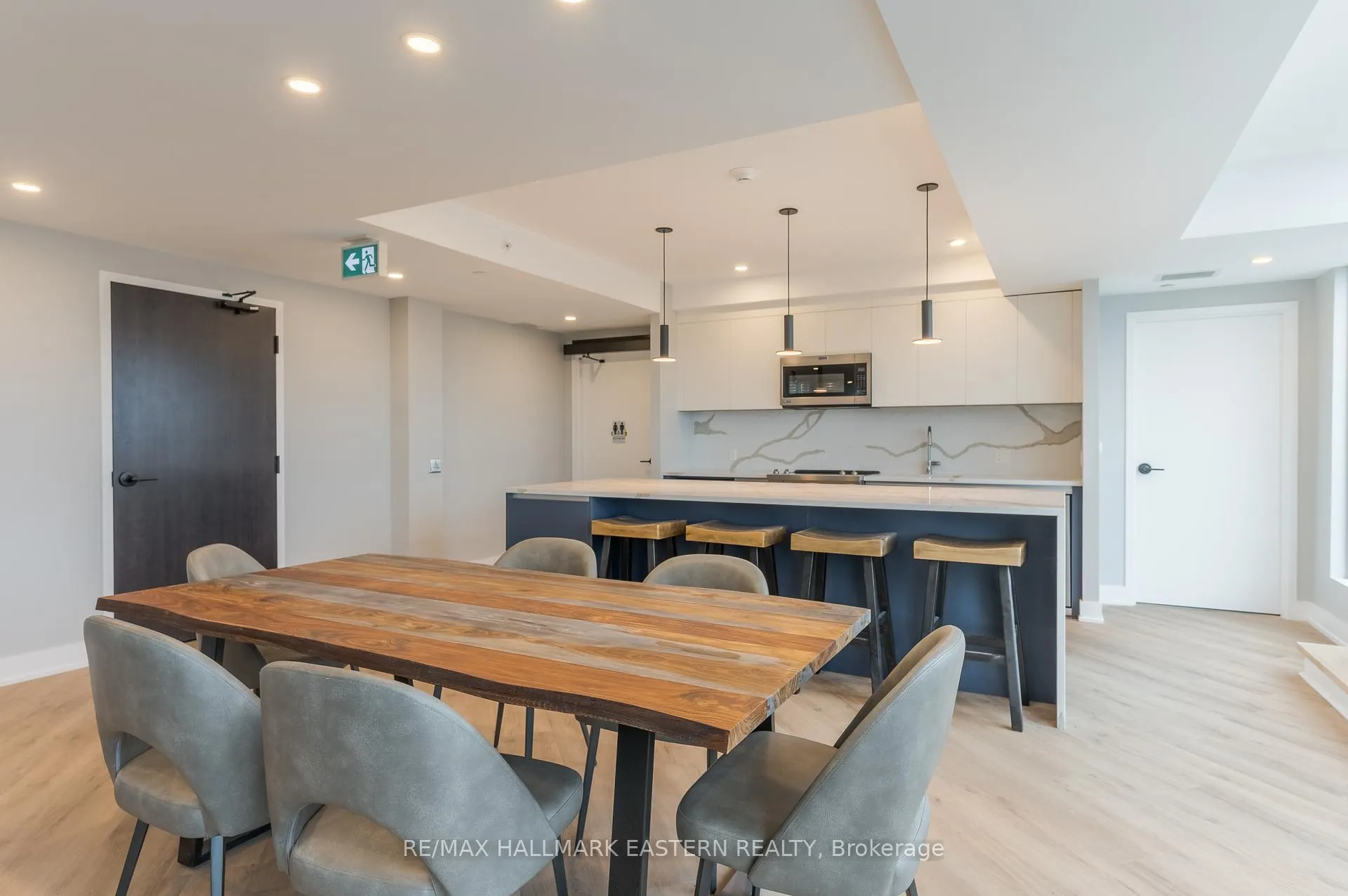Photo 29 of Unit 505, 195 Hunter Street E, Peterborough, Ashburnham Ward 4 — HOMEH