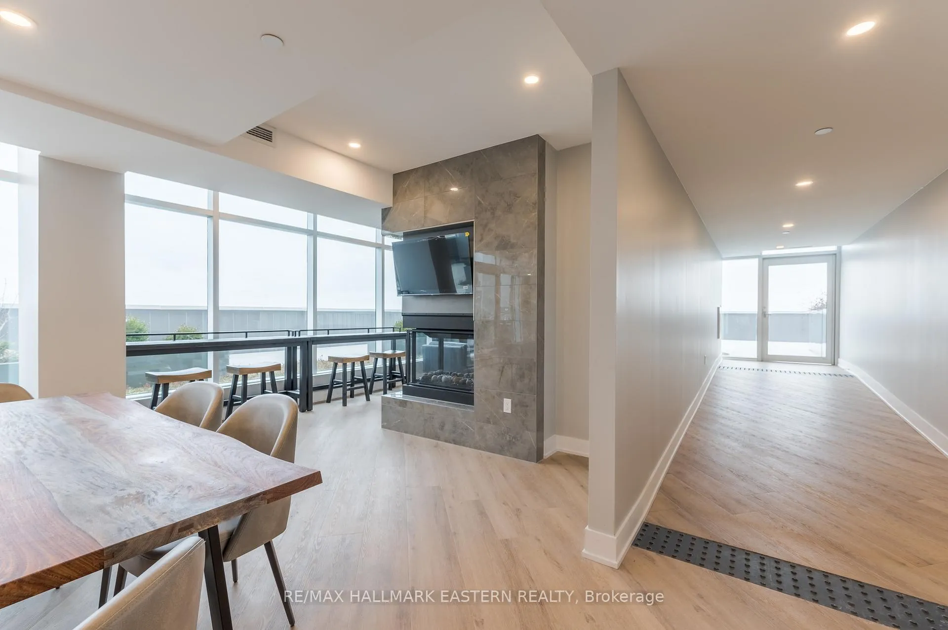Photo 31 of Unit 505, 195 Hunter Street E, Peterborough, Ashburnham Ward 4 — HOMEH