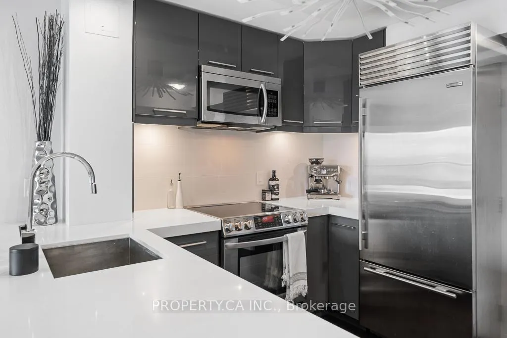 Photo 4 of Unit 1503, 909 Bay Street, Toronto, Bay Street Corridor — HOMEH