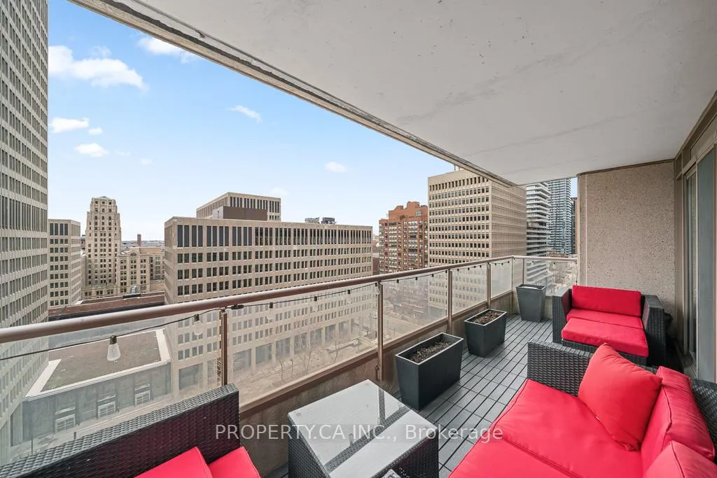 Photo 13 of Unit 1503, 909 Bay Street, Toronto, Bay Street Corridor — HOMEH