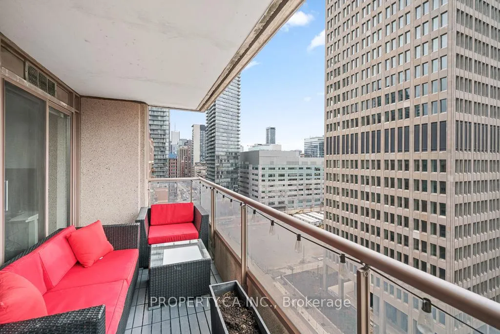 Photo 34 of Unit 1503, 909 Bay Street, Toronto, Bay Street Corridor — HOMEH