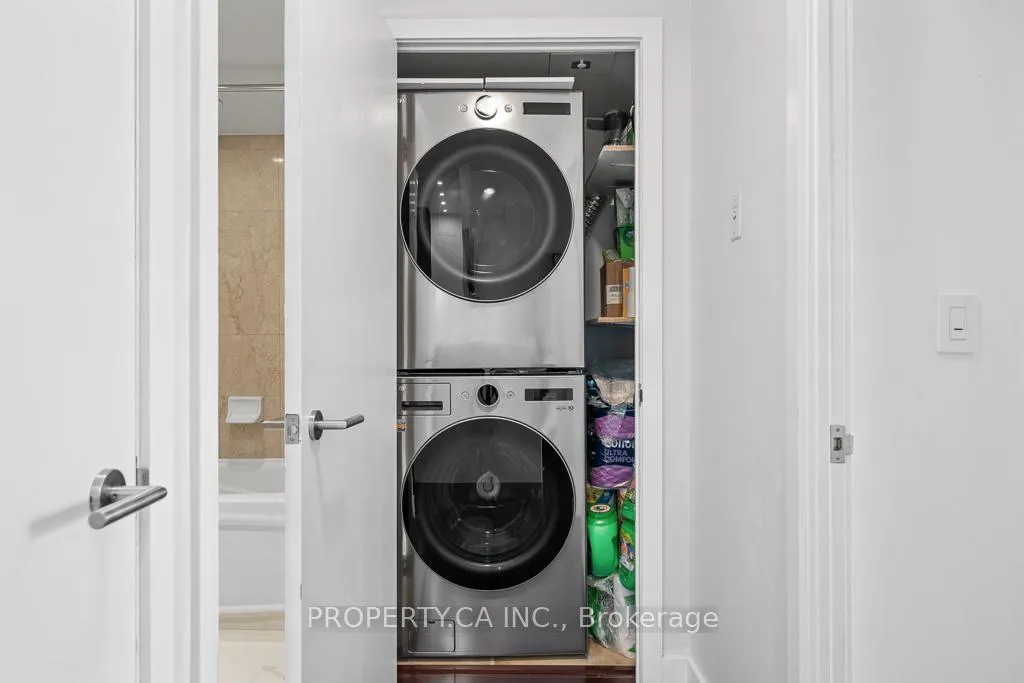 Photo 37 of Unit 1503, 909 Bay Street, Toronto, Bay Street Corridor — HOMEH