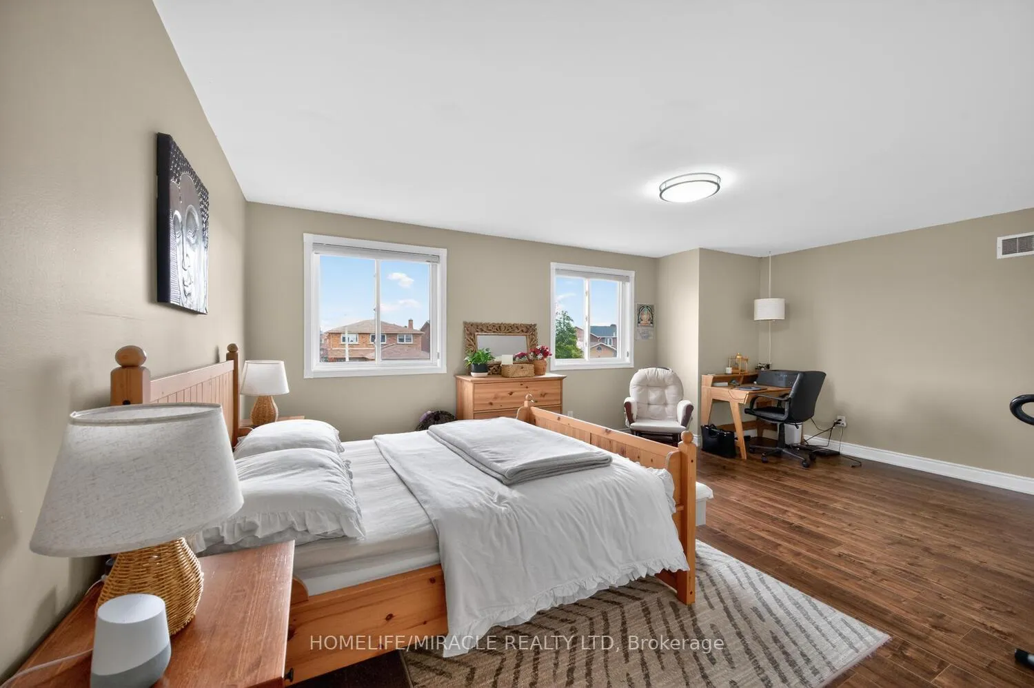 Photo 30 of 137 Minglehaze Drive, Etobicoke, Mount Olive-Silverstone-Jamestown — HOMEH