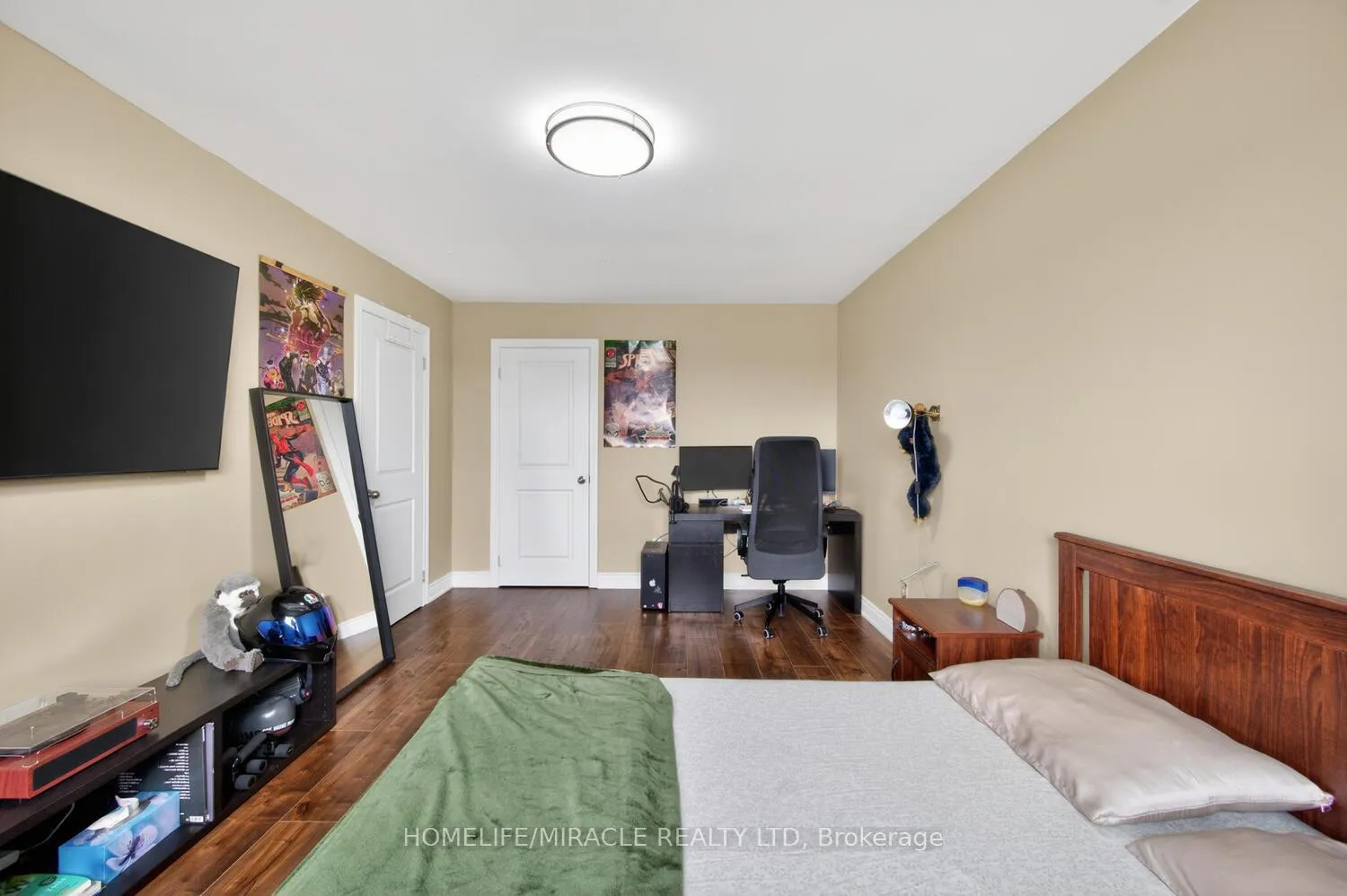 Photo 35 of 137 Minglehaze Drive, Etobicoke, Mount Olive-Silverstone-Jamestown — HOMEH