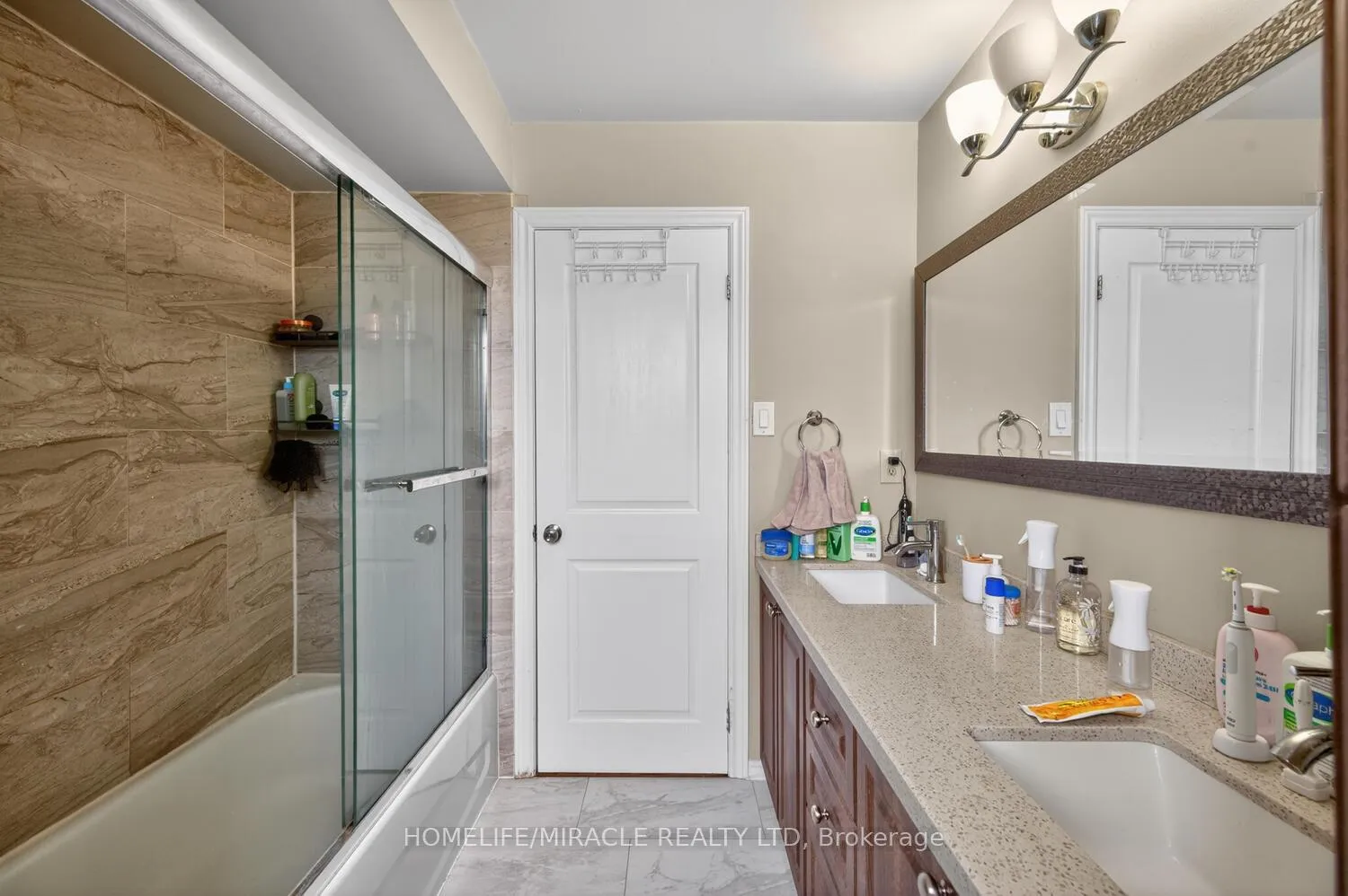 Photo 36 of 137 Minglehaze Drive, Etobicoke, Mount Olive-Silverstone-Jamestown — HOMEH