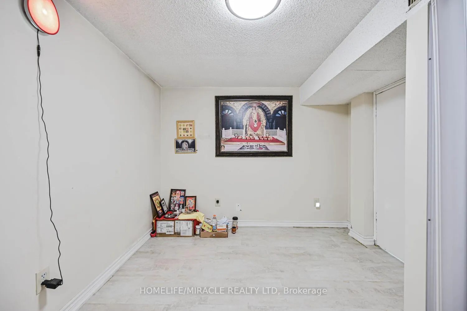 Photo 43 of 137 Minglehaze Drive, Etobicoke, Mount Olive-Silverstone-Jamestown — HOMEH