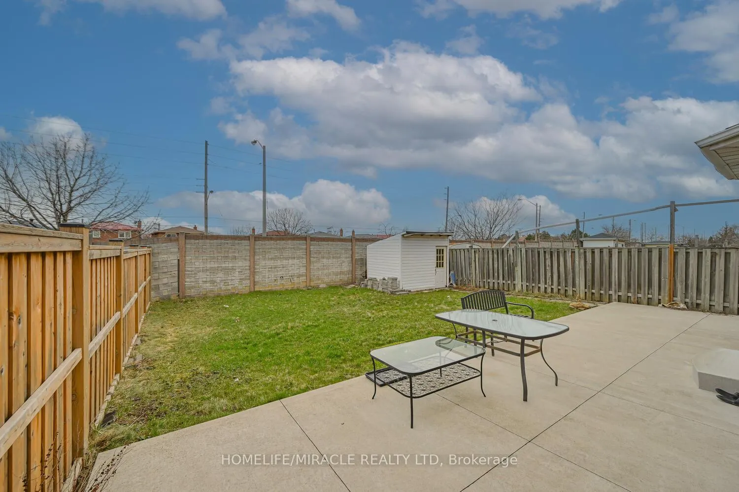 Photo 48 of 137 Minglehaze Drive, Etobicoke, Mount Olive-Silverstone-Jamestown — HOMEH