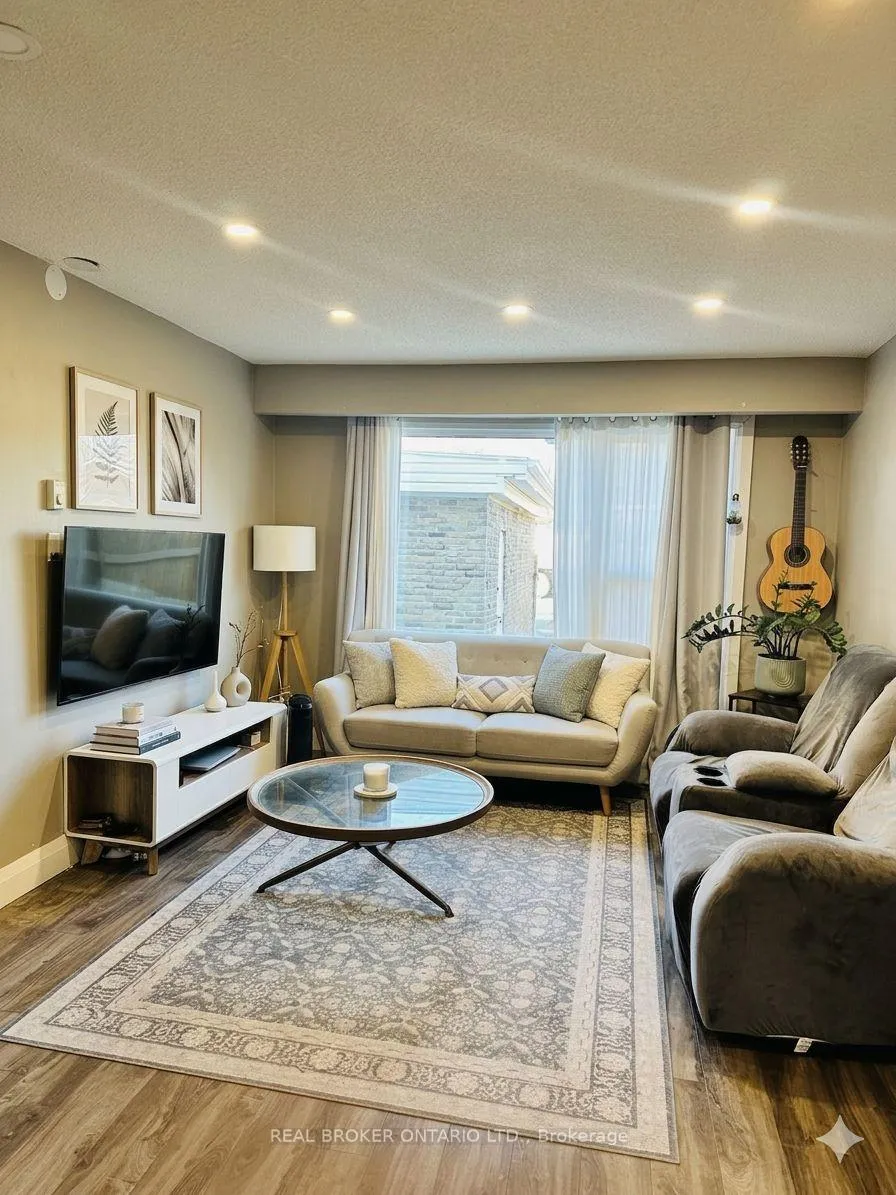 Photo 1 of 8 Ralgreen Crescent, Kitchener — HOMEH