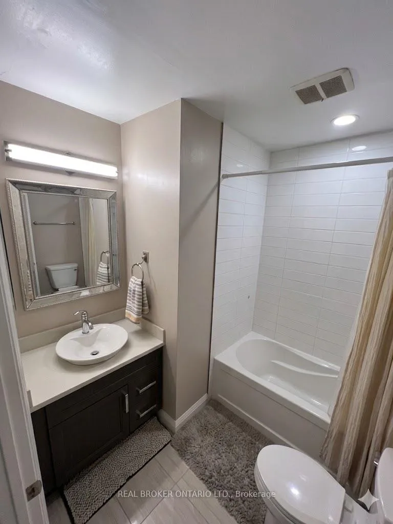 Photo 9 of 8 Ralgreen Crescent, Kitchener — HOMEH