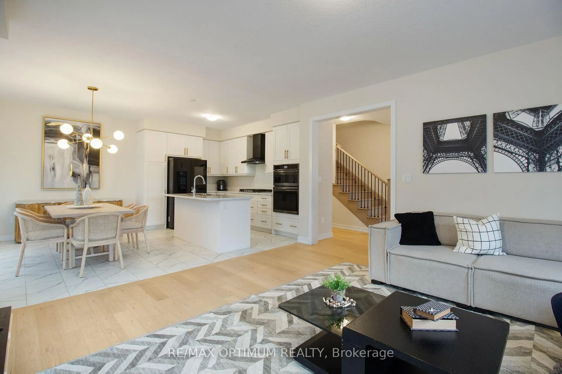 Photo 12 of 106 Sundin Drive, Haldimand — HOMEH