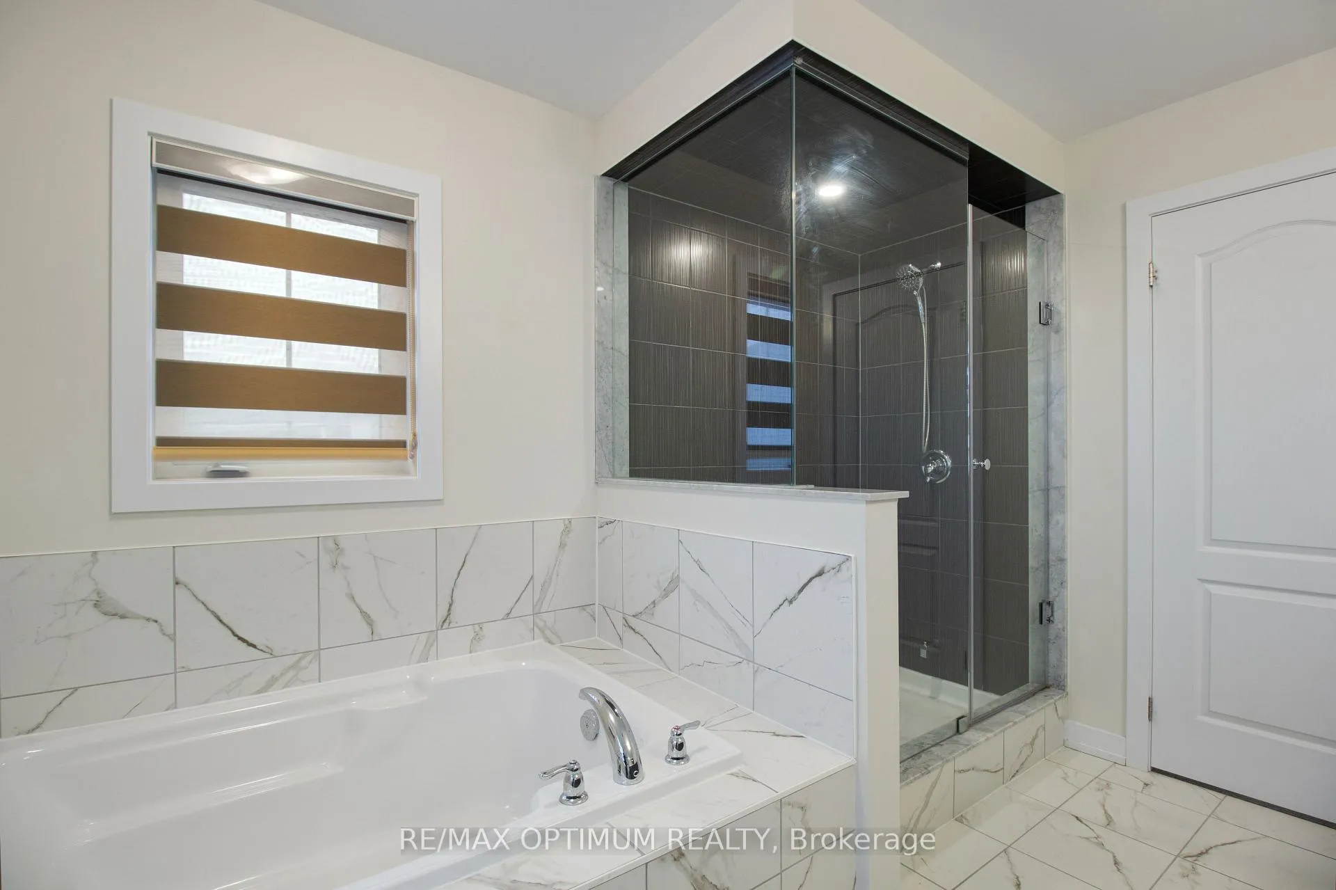Photo 27 of 106 Sundin Drive, Haldimand — HOMEH