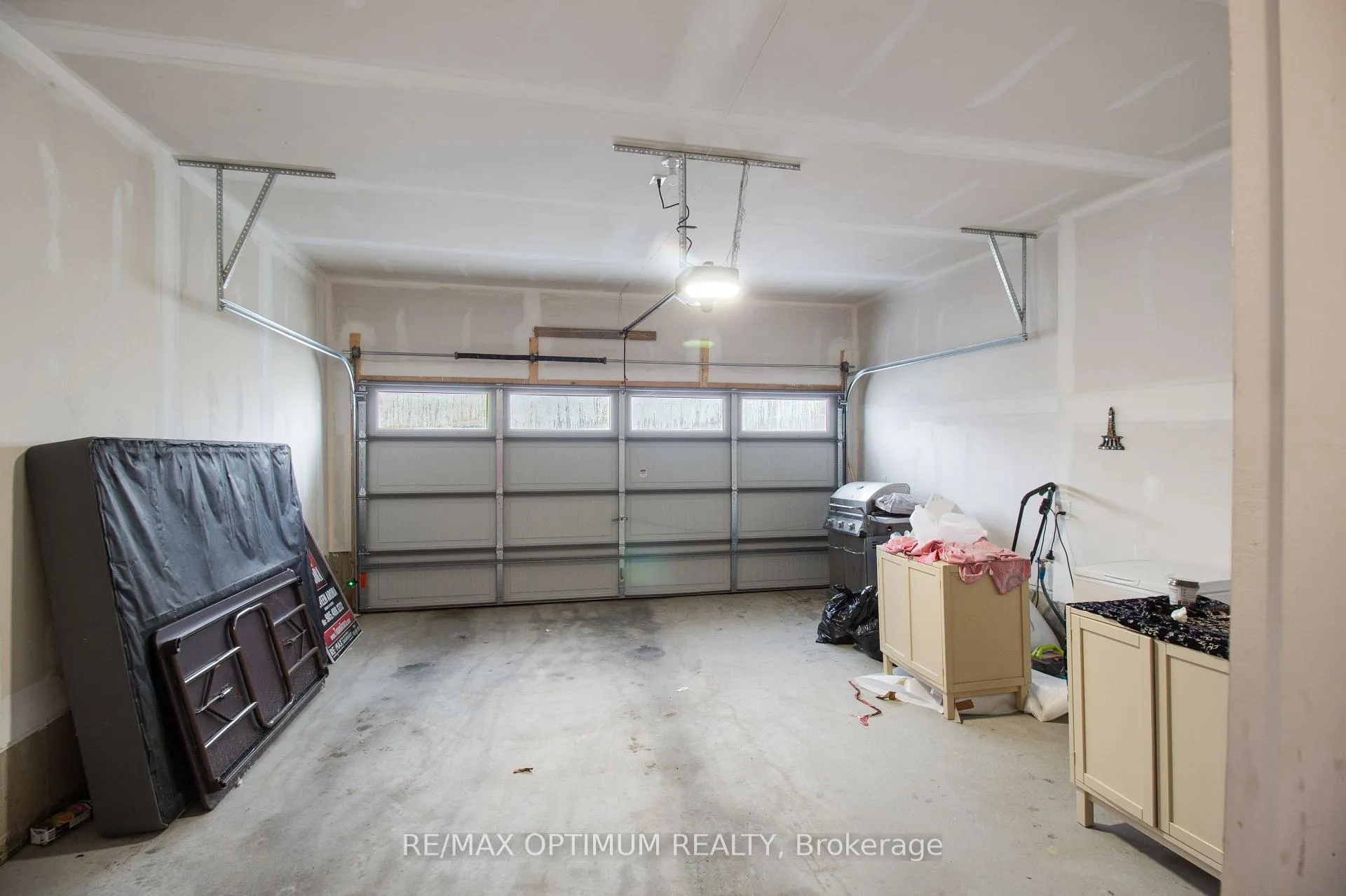 Photo 35 of 106 Sundin Drive, Haldimand — HOMEH