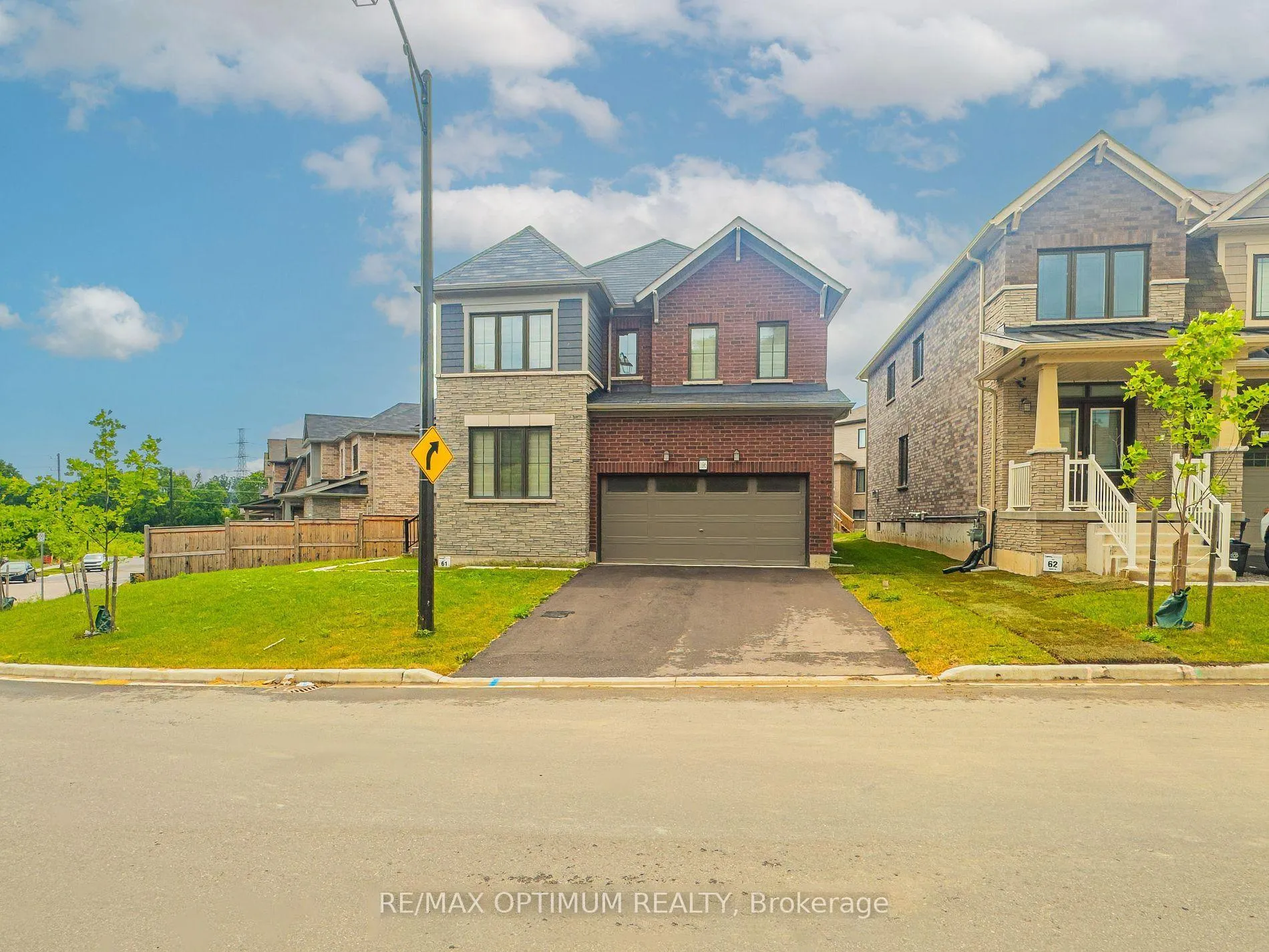 Photo 36 of 106 Sundin Drive, Haldimand — HOMEH