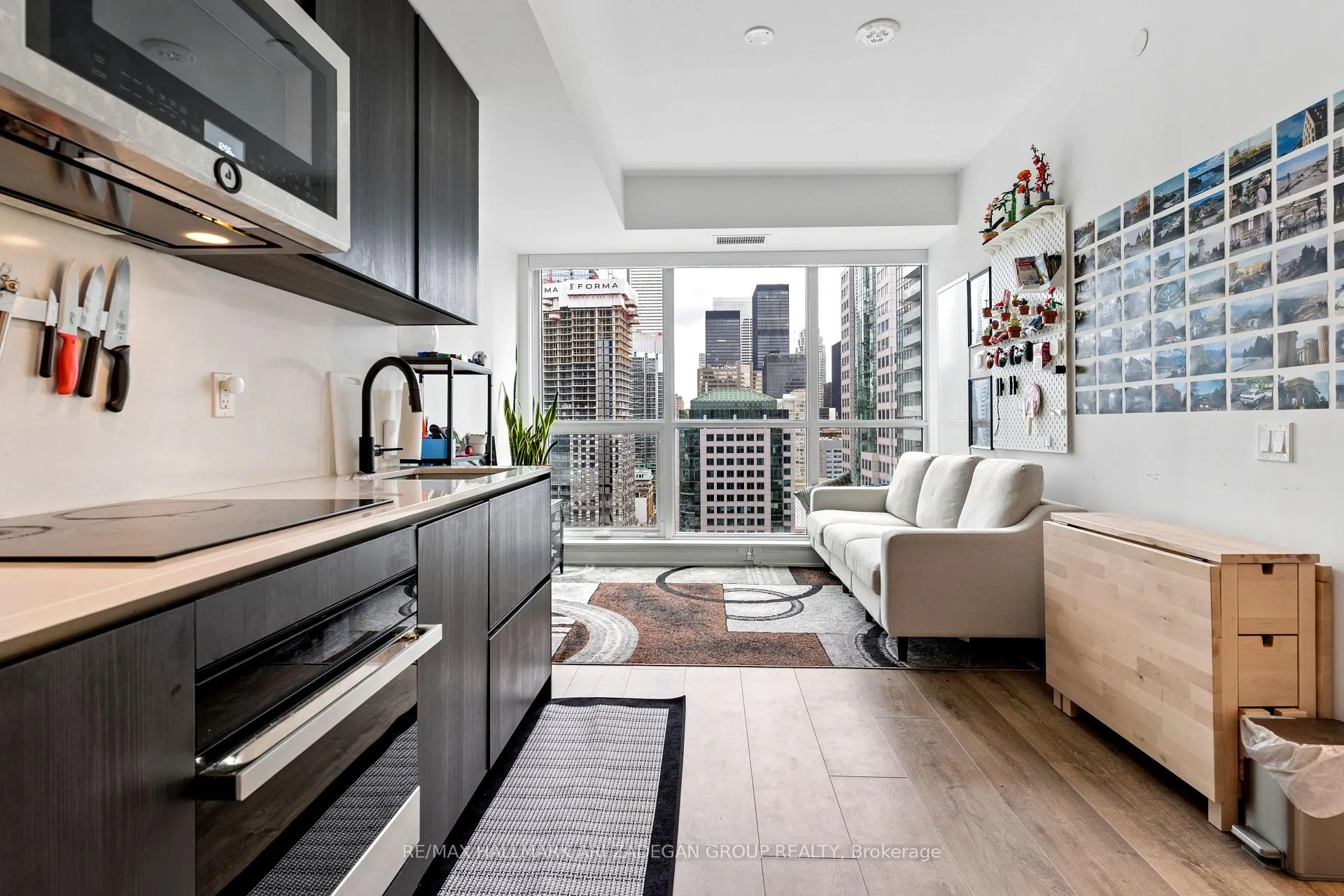 Photo 3 of Unit 1908, 327 King Street W, Toronto, Waterfront Communities — HOMEH