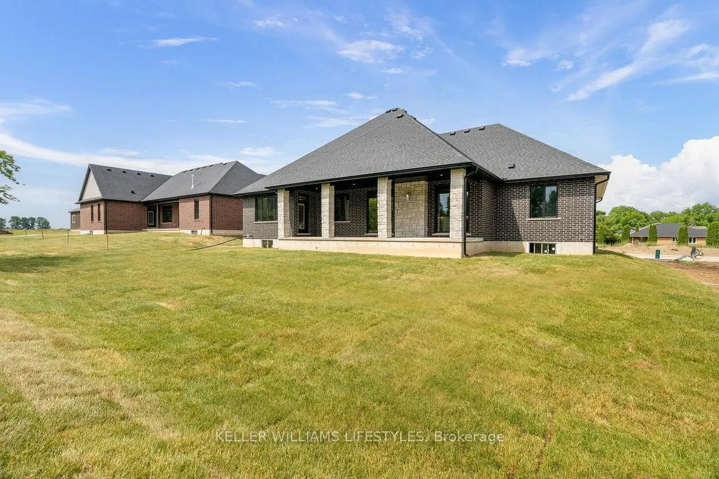 Photo 6 of 65 East Glen Drive, Lambton Shores, Arkona — HOMEH