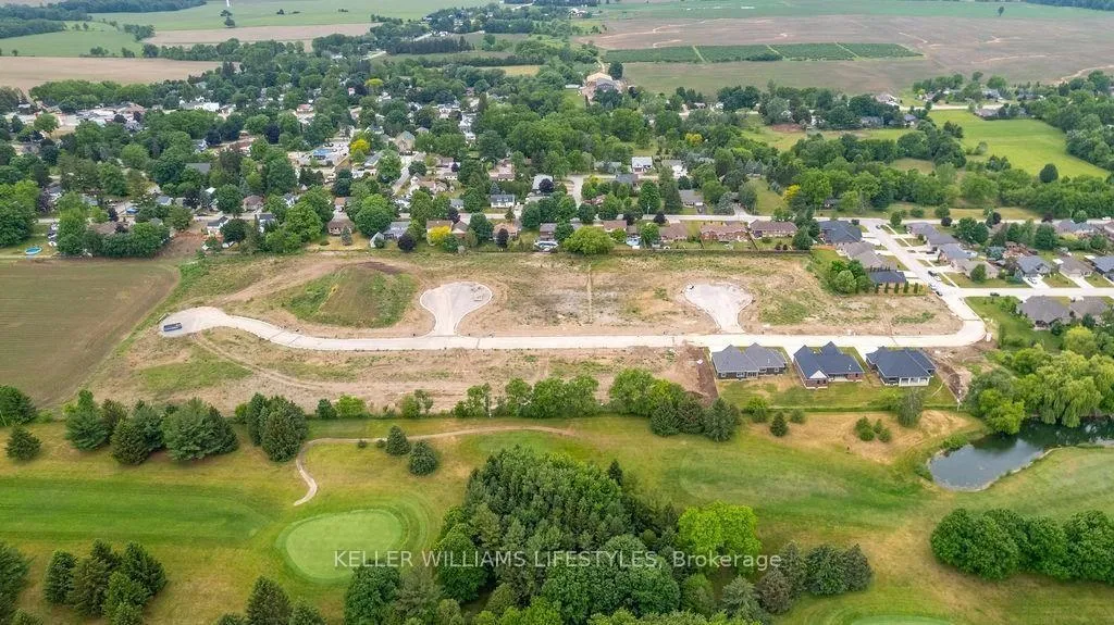 Photo 3 of 28 Alexander Gate, Lambton Shores, Grand Bend — HOMEH