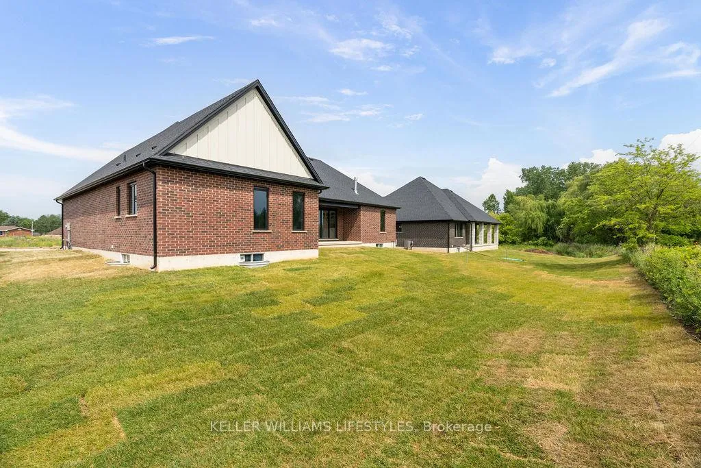 Photo 36 of 28 Alexander Gate, Lambton Shores, Grand Bend — HOMEH