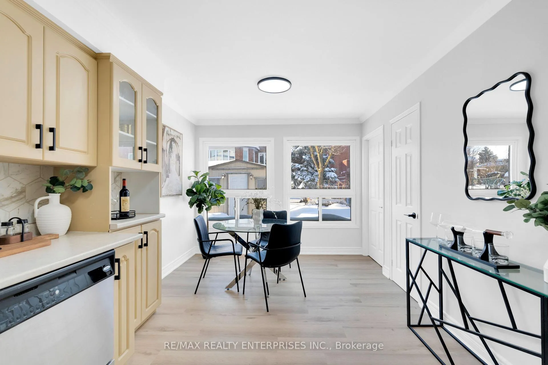 Photo 7 of 25 Porteous Circle, Brampton, Northgate — HOMEH