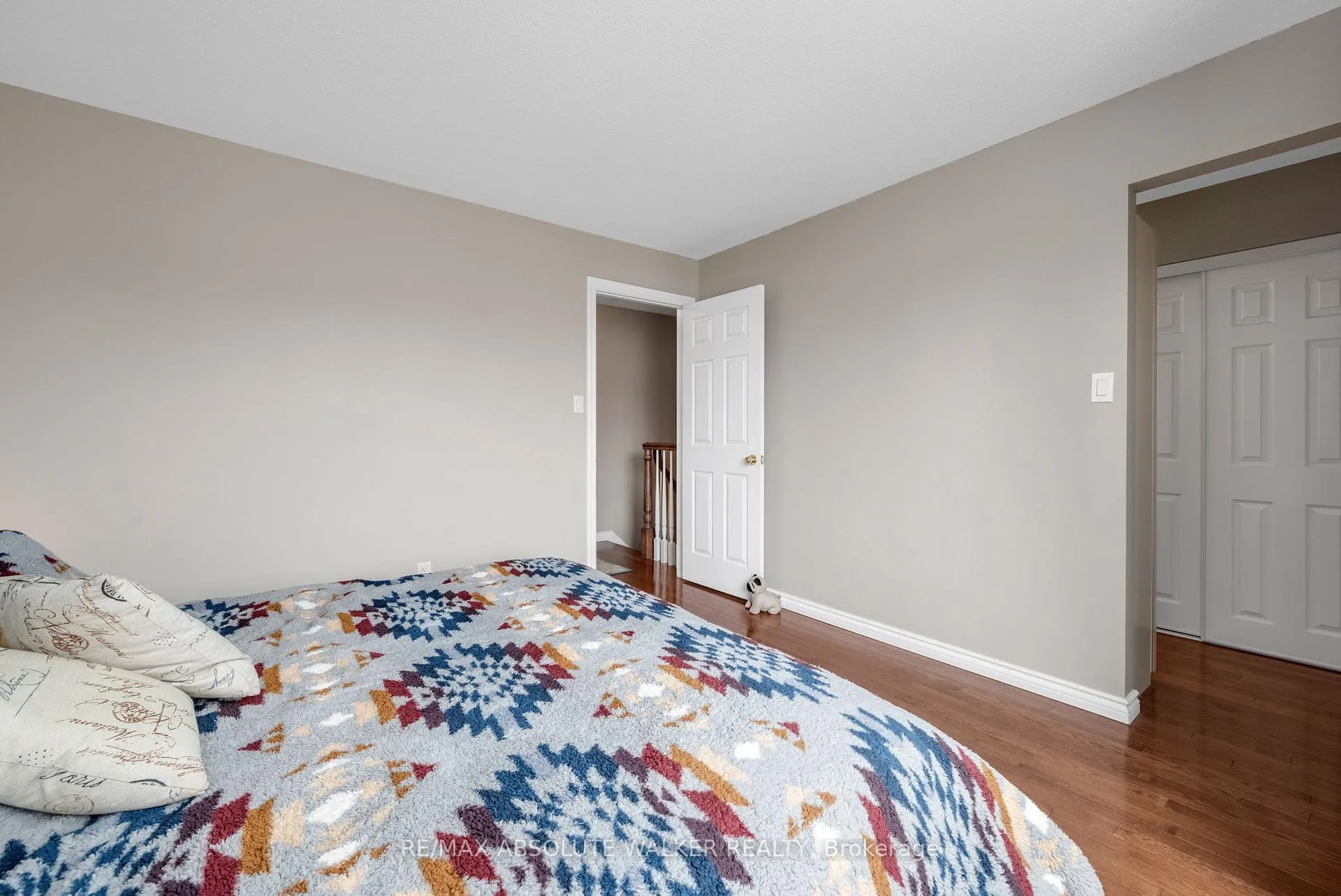 Photo 14 of 38 Beacon Way, Ottawa, Kanata - Morgan's Grant/South March — HOMEH