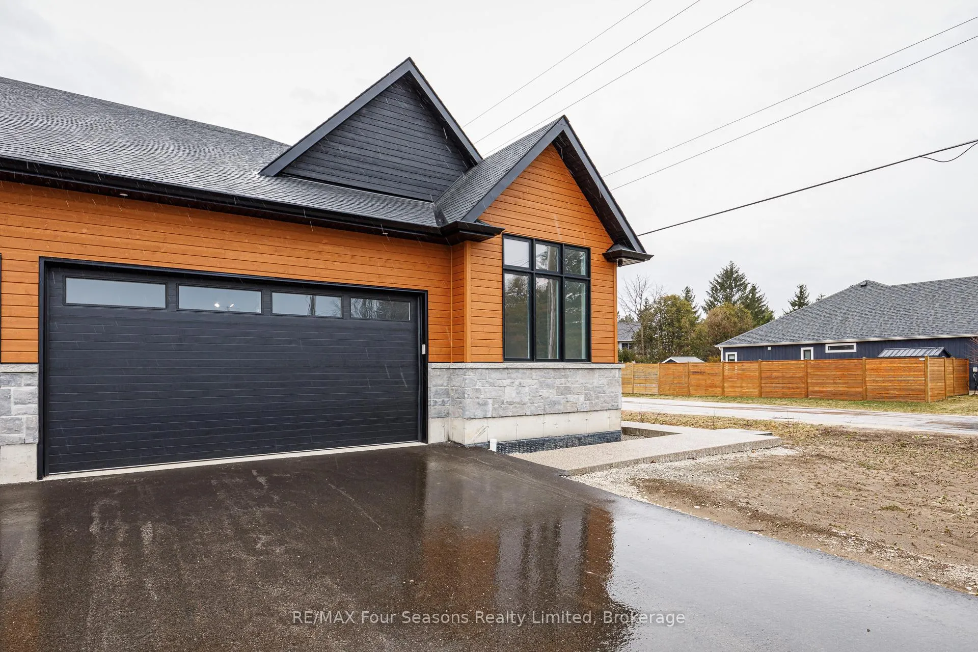 Photo 3 of 5 Boynton Court, Markham, Victoria Manor-Jennings Gate — HOMEH