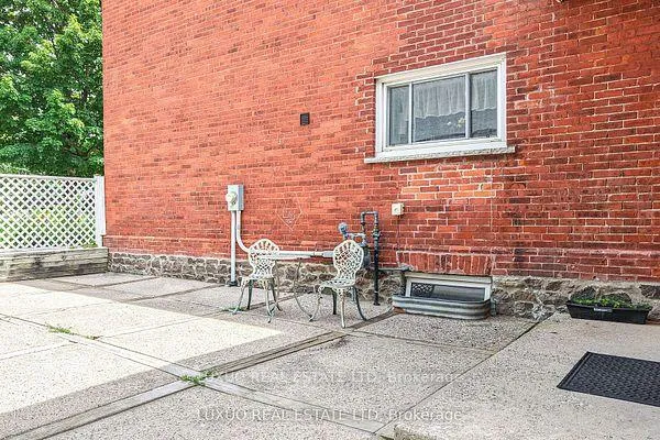 Photo 11 of 275 Barrie Road, Orillia — HOMEH