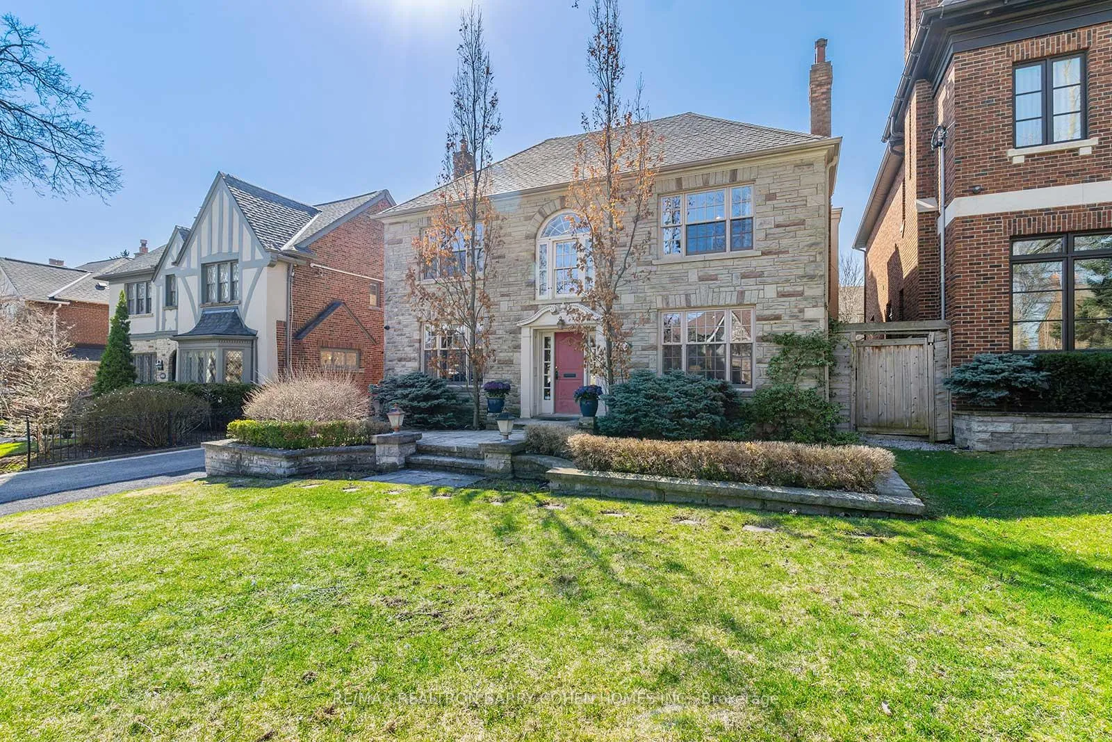 Photo 2 of 183 Cortleigh Boulevard, Toronto, Lawrence Park South — HOMEH