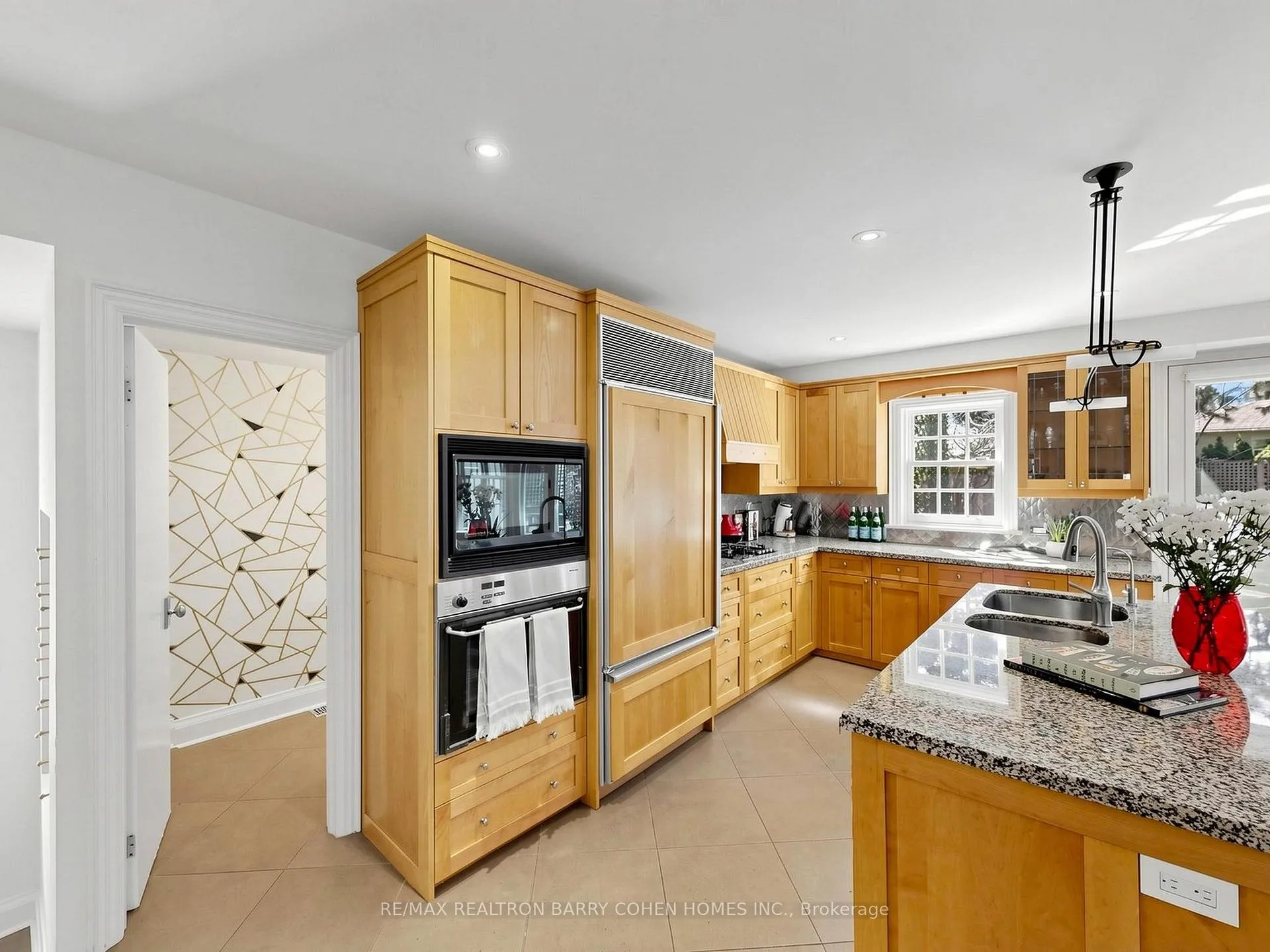 Photo 12 of 183 Cortleigh Boulevard, Toronto, Lawrence Park South — HOMEH