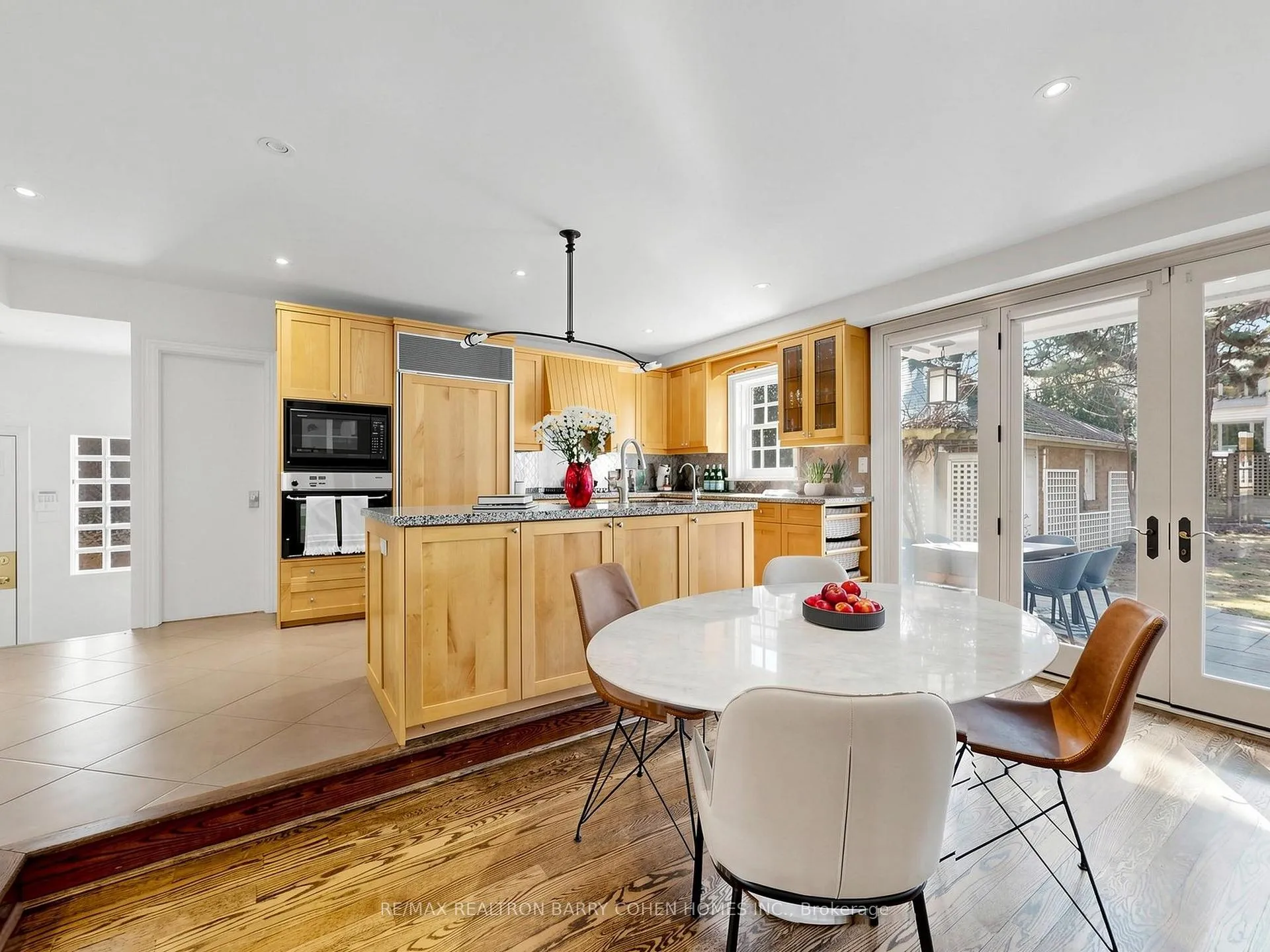 Photo 14 of 183 Cortleigh Boulevard, Toronto, Lawrence Park South — HOMEH
