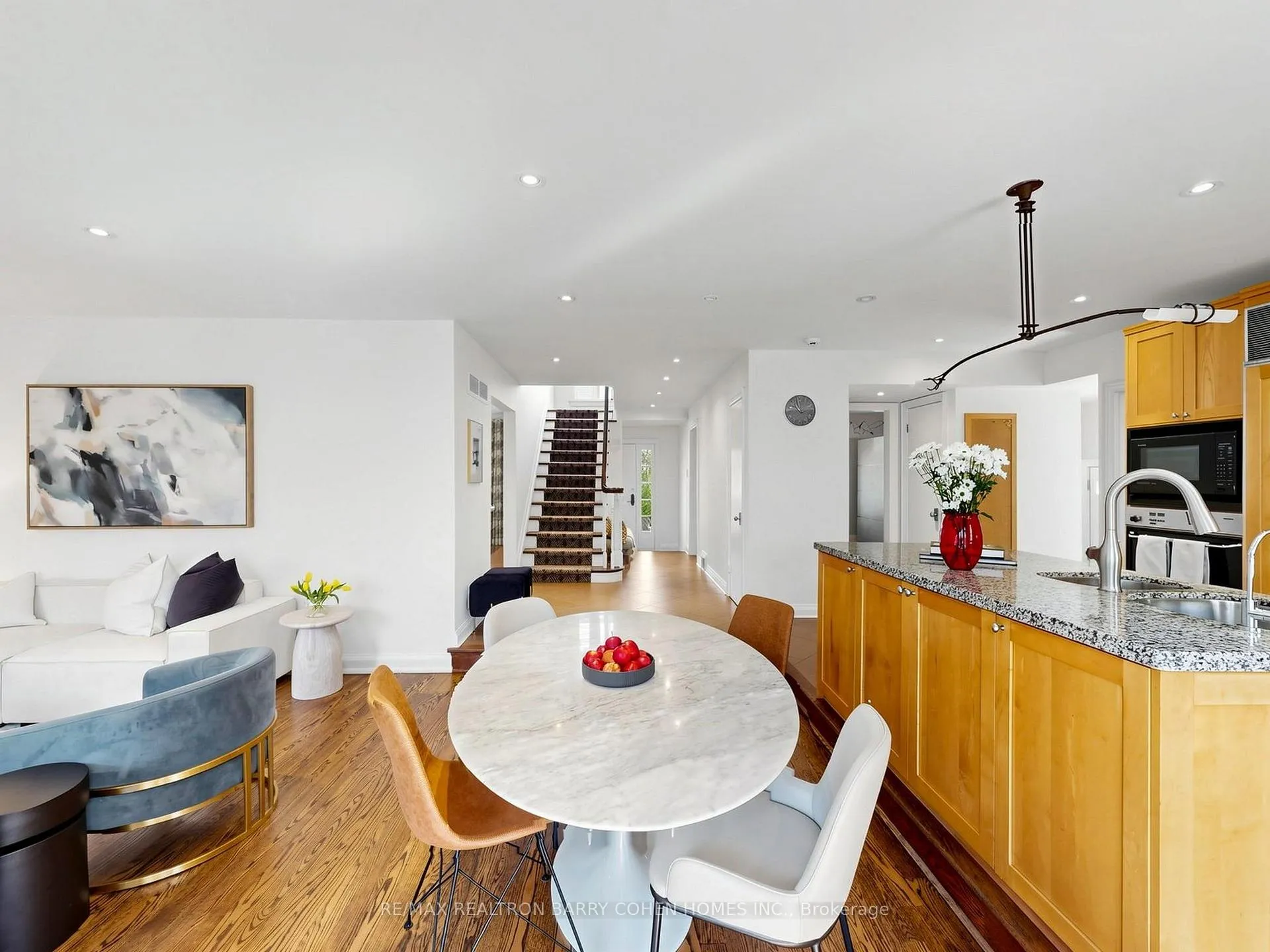 Photo 15 of 183 Cortleigh Boulevard, Toronto, Lawrence Park South — HOMEH