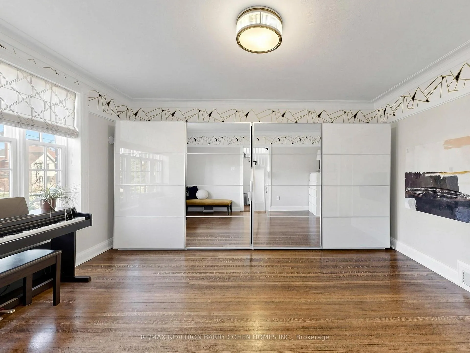Photo 20 of 183 Cortleigh Boulevard, Toronto, Lawrence Park South — HOMEH