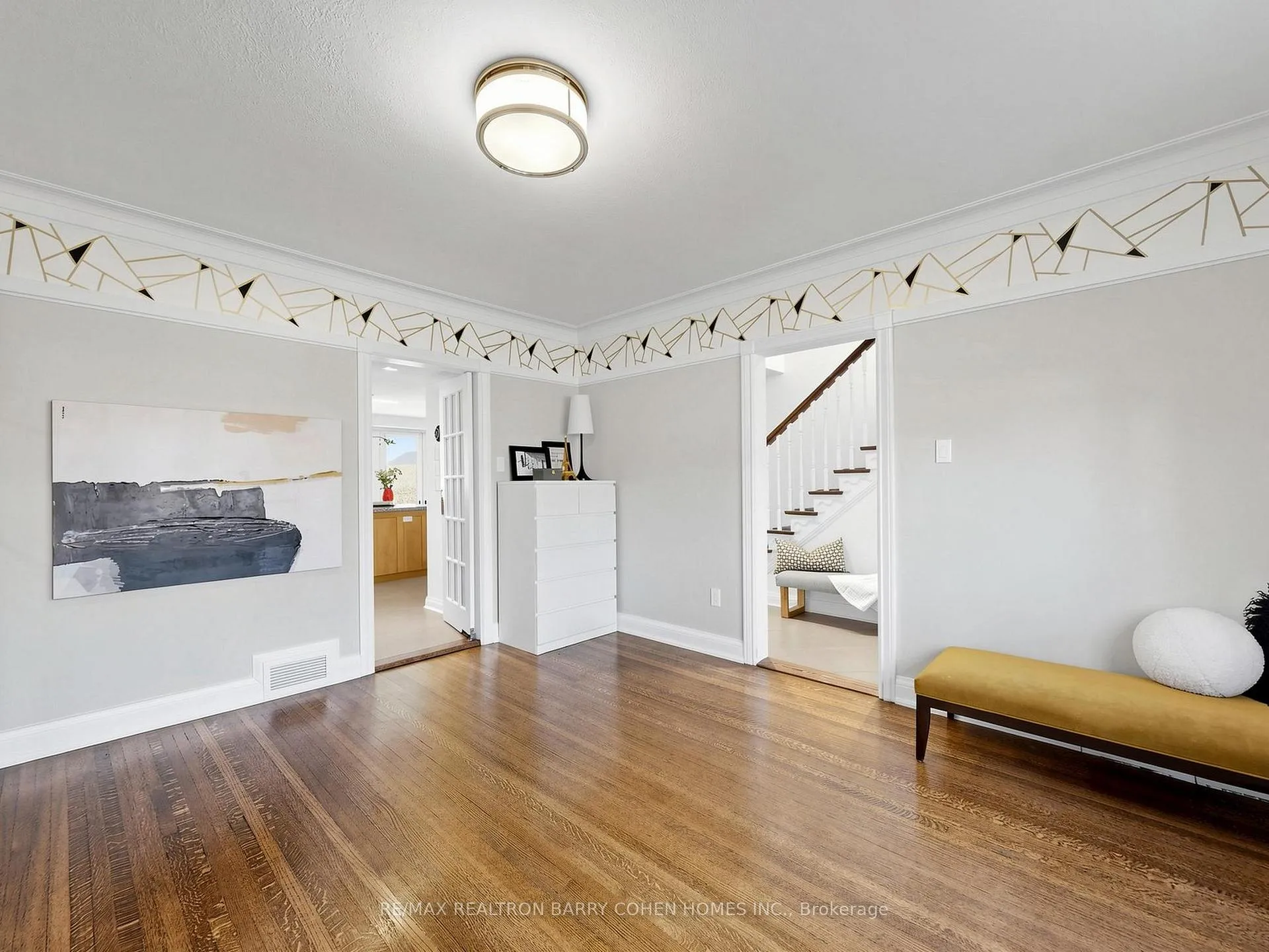 Photo 21 of 183 Cortleigh Boulevard, Toronto, Lawrence Park South — HOMEH