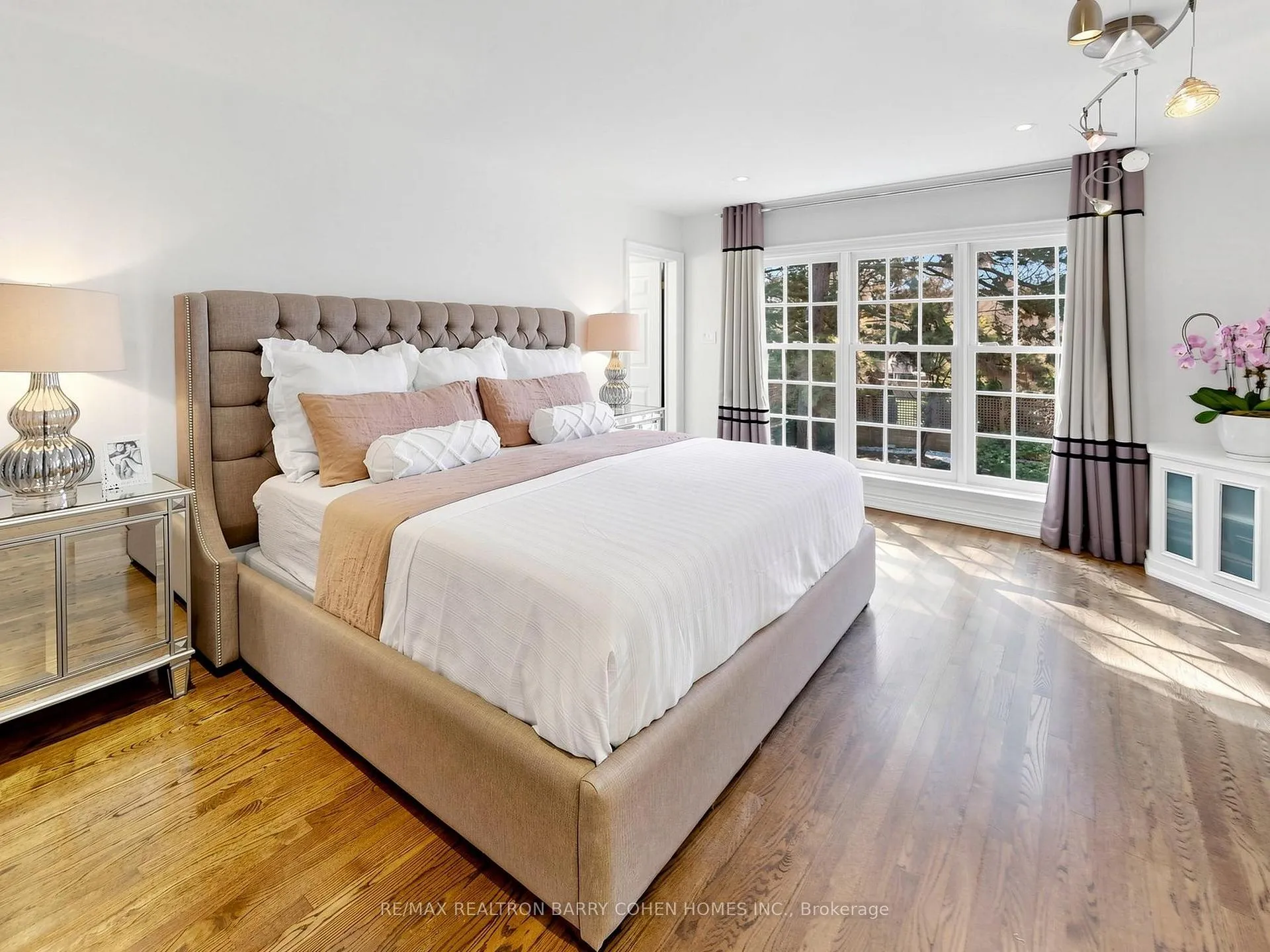 Photo 26 of 183 Cortleigh Boulevard, Toronto, Lawrence Park South — HOMEH