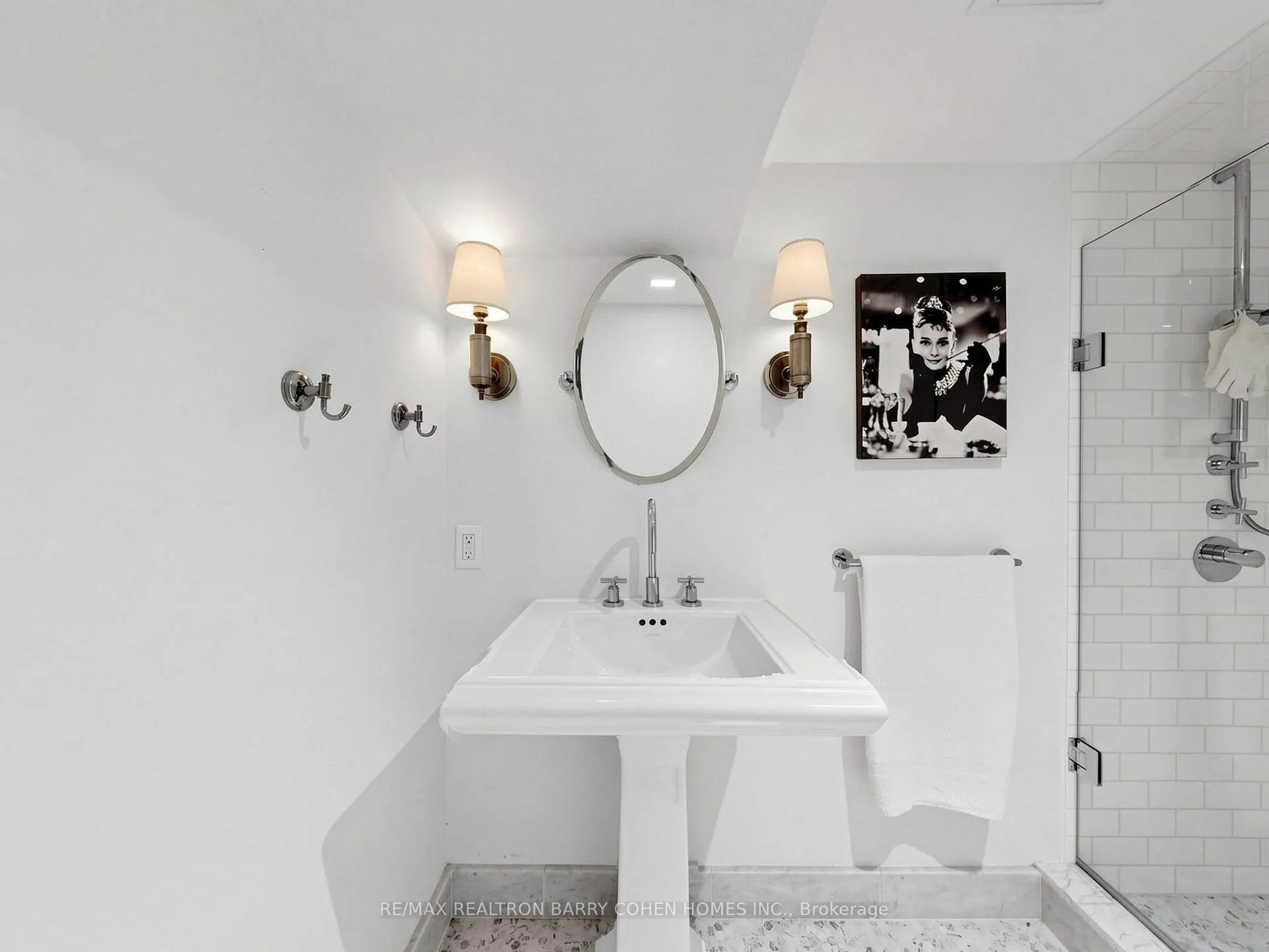 Photo 37 of 183 Cortleigh Boulevard, Toronto, Lawrence Park South — HOMEH